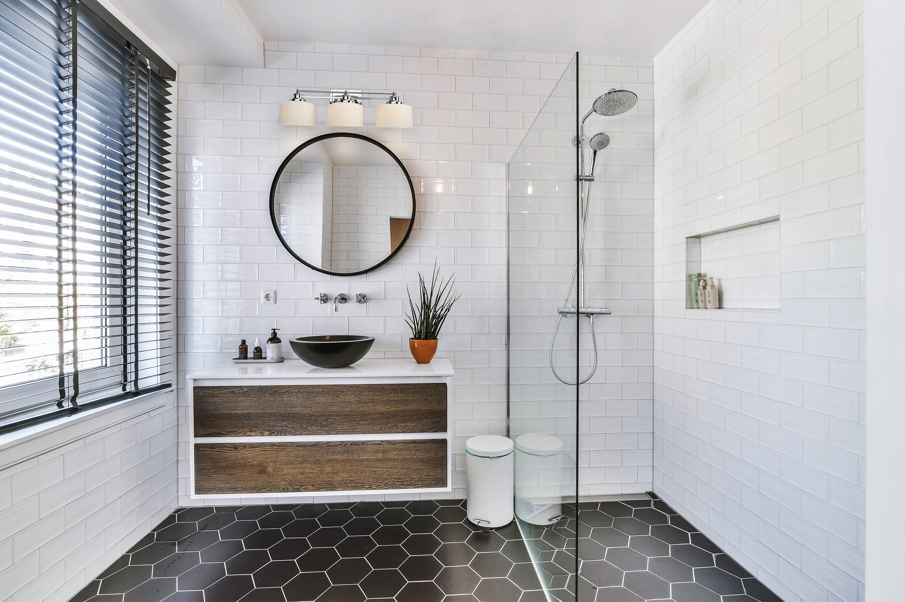 SOHO 3 LIGHT VANITY - 60-4583