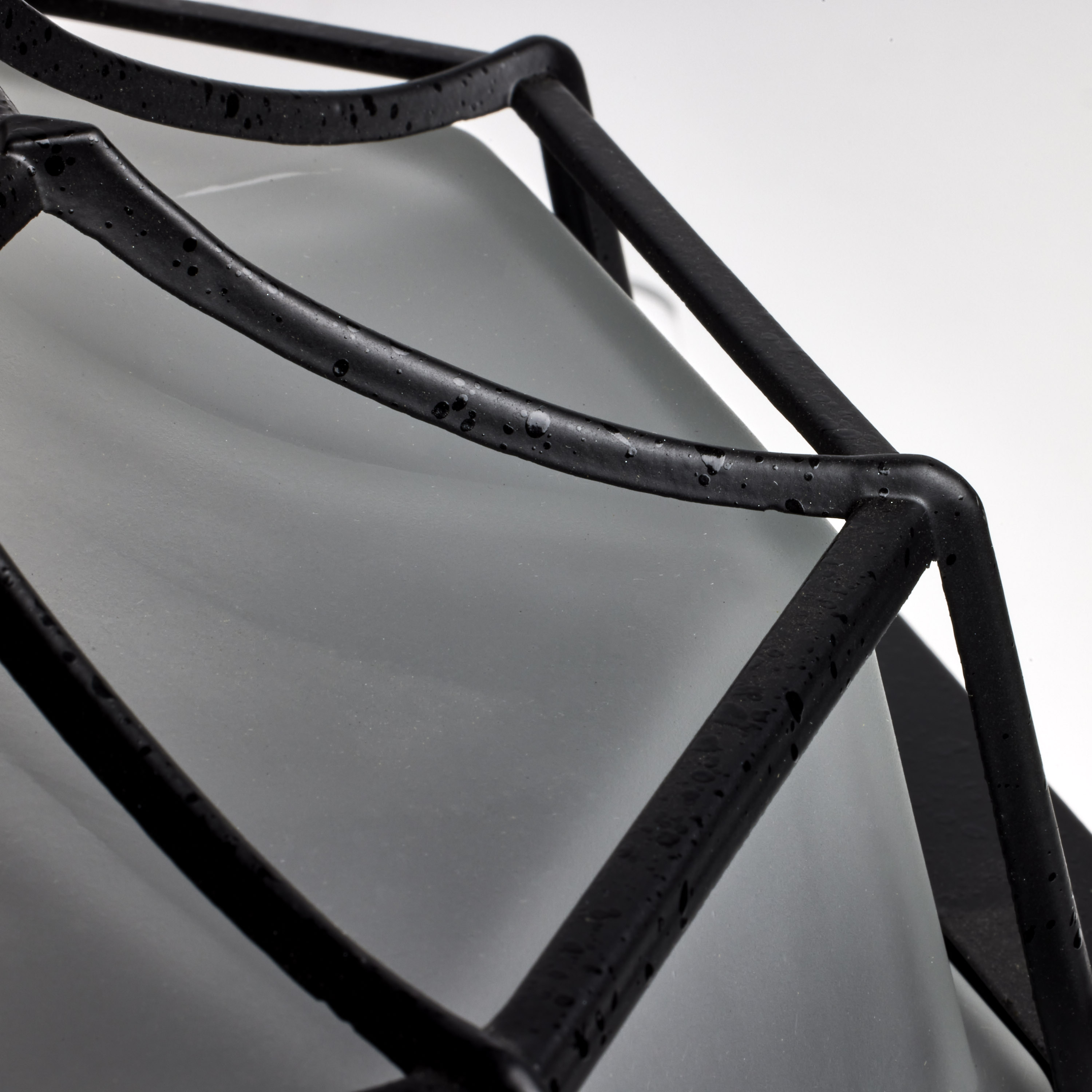 1 LT 12" SPIDER CAGE CEILING - 60-536