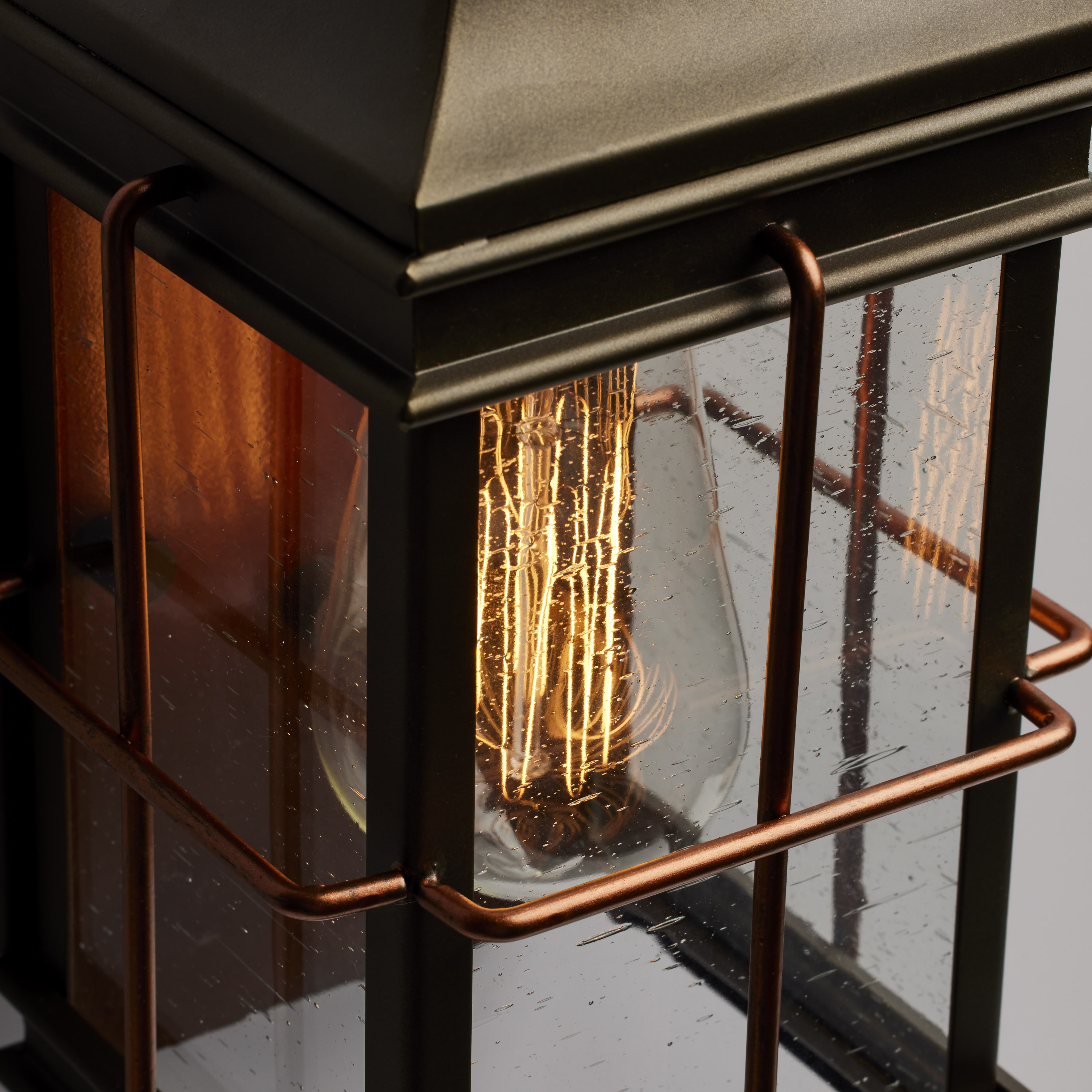 HOWELL 1 LT SM OUTDOOR LANTERN - 60-5831