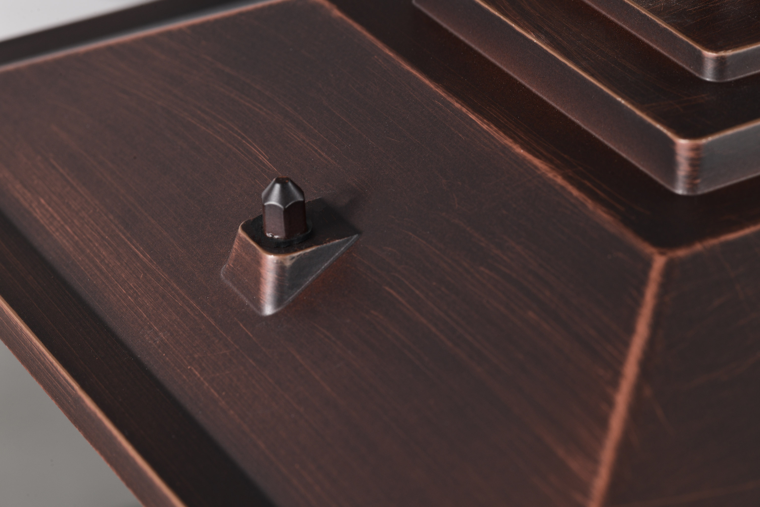 COVE NECK 1LT OUTDOOR LG POST - 60-5952