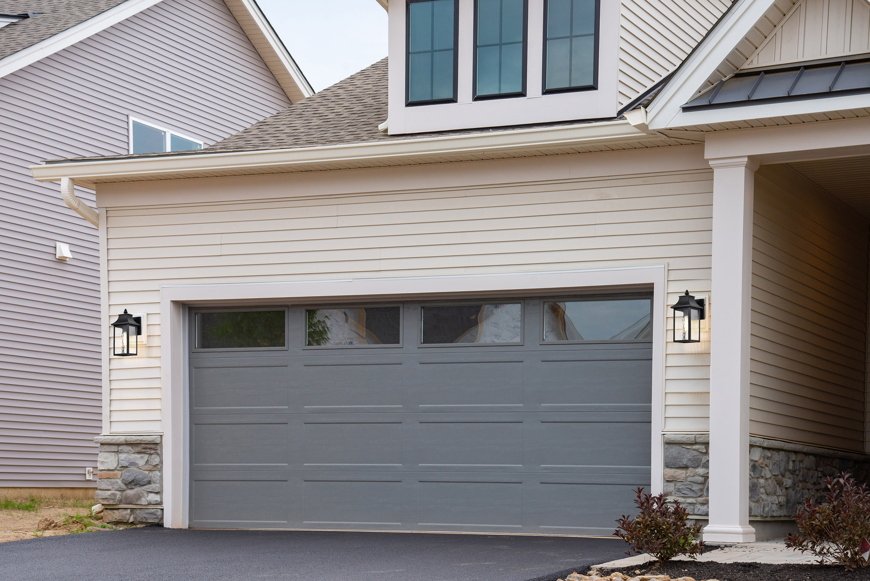 AUSTEN 1LT OUTDOOR SM WALL - 60-5997