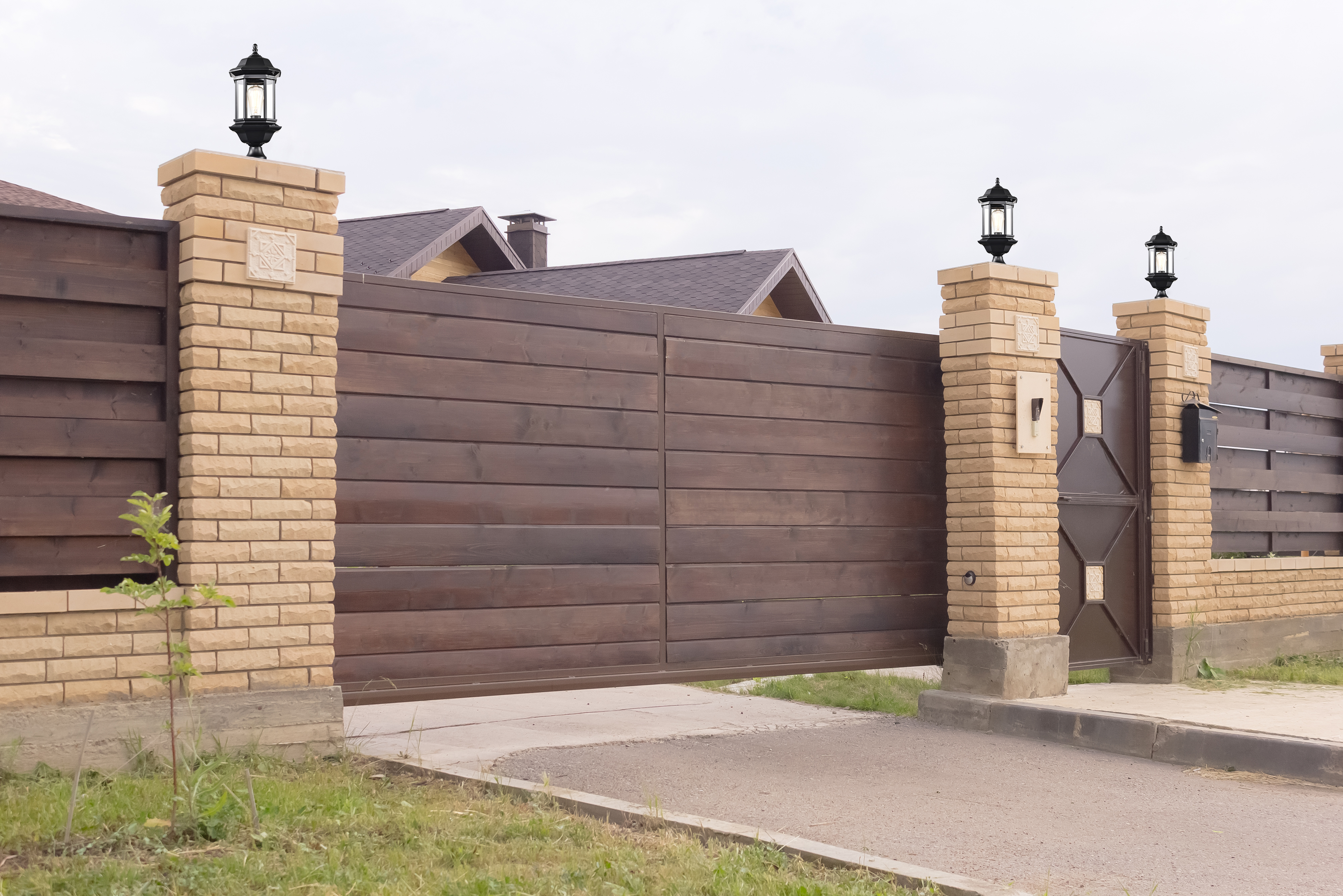 HOPKINS 1LT OUTDOOR LG POST - 60-6115