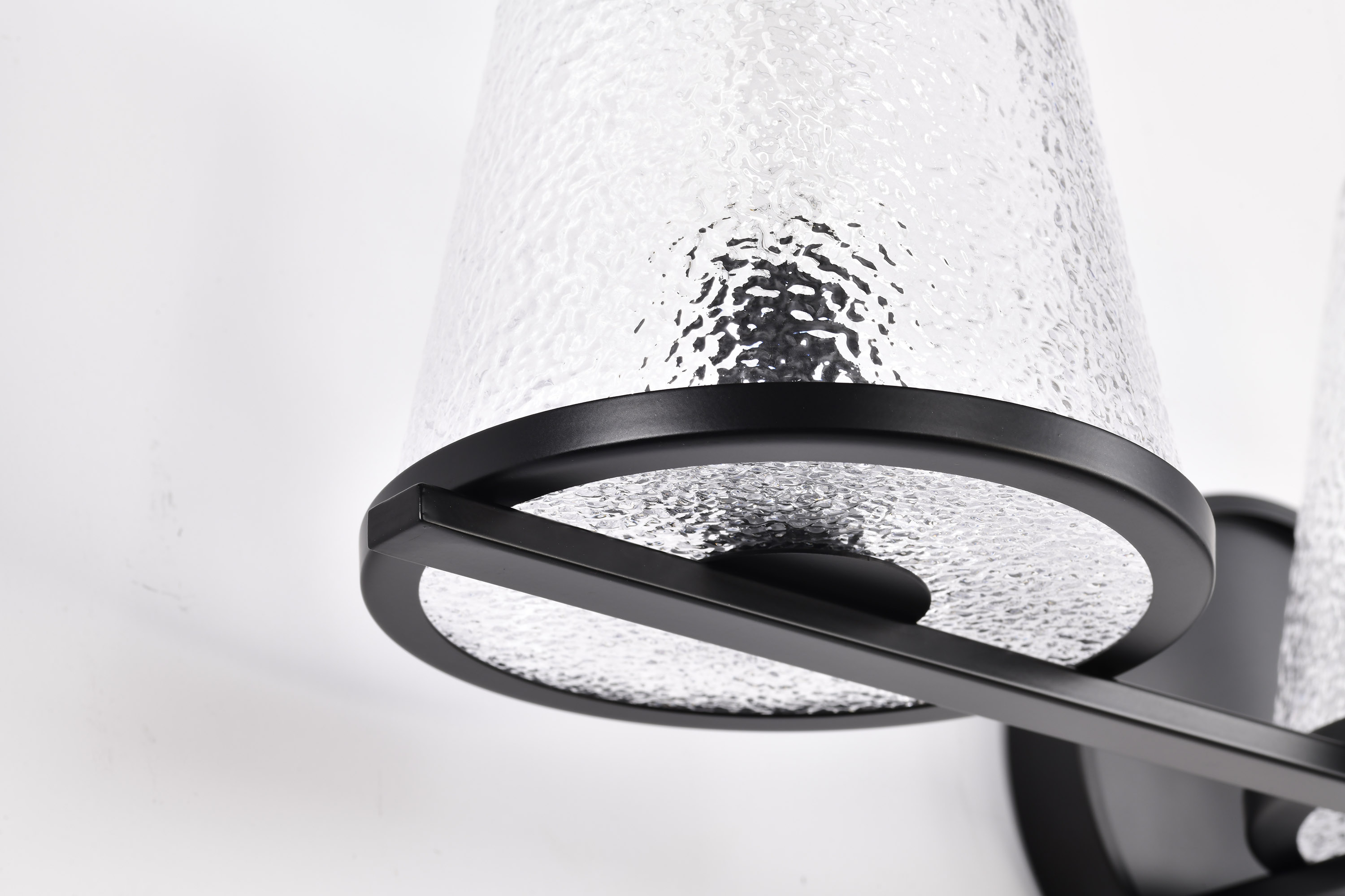 VALENTINE 3 LIGHT VANTIY - 60-8253