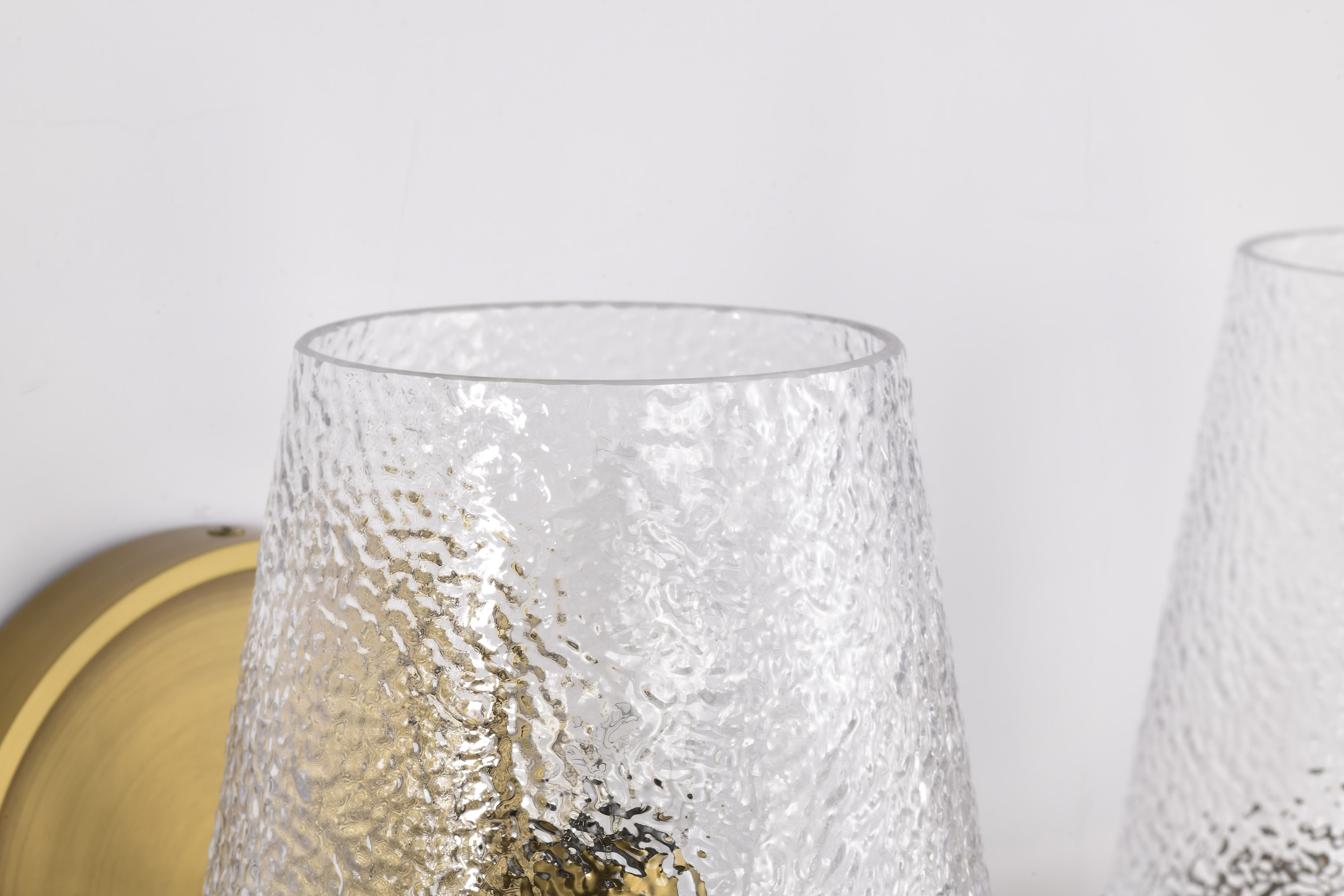 VALENTINE 3 LIGHT VANTIY - 60-8263