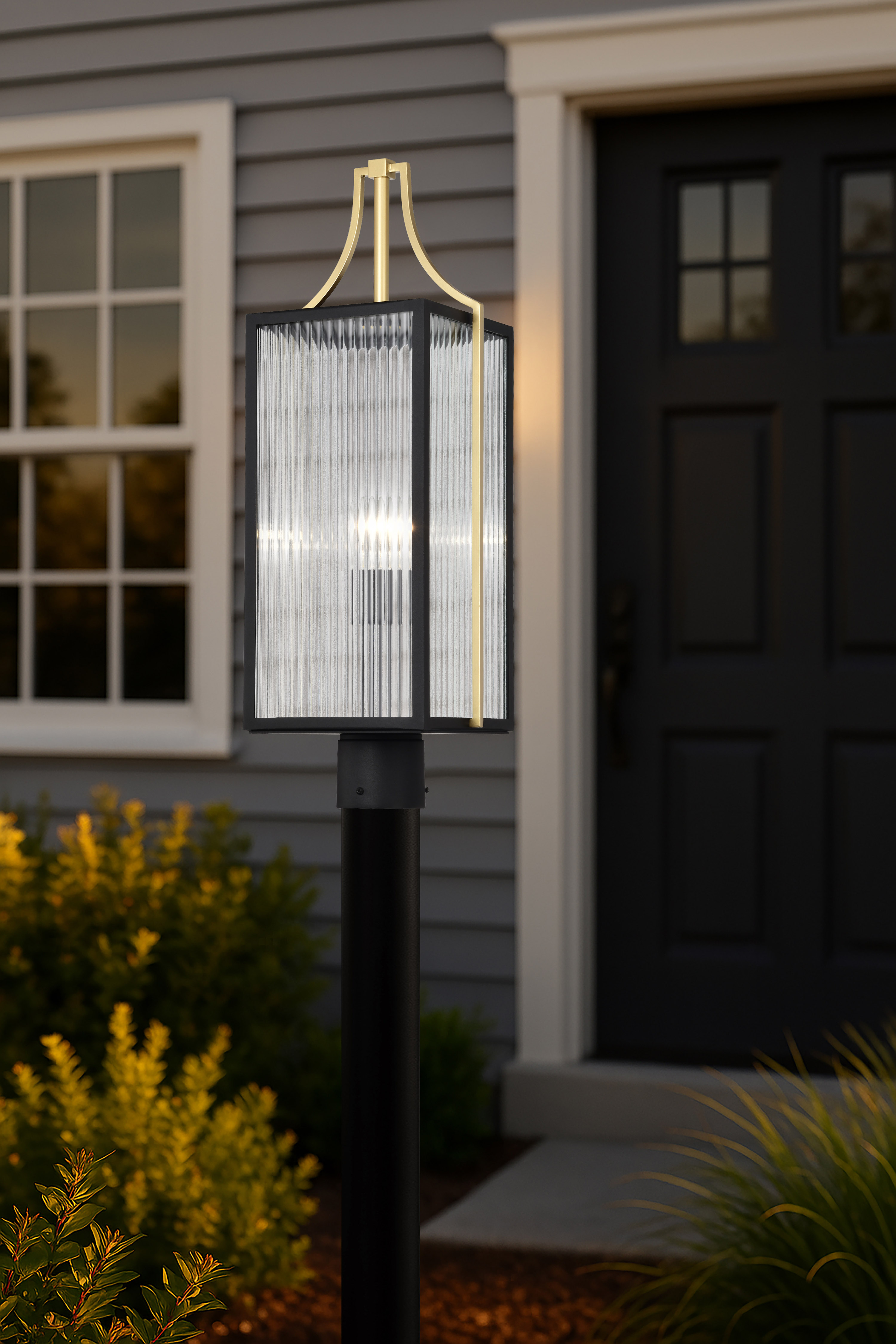 HOLDEN OUTDOOR POST LANTERN - 60-8504