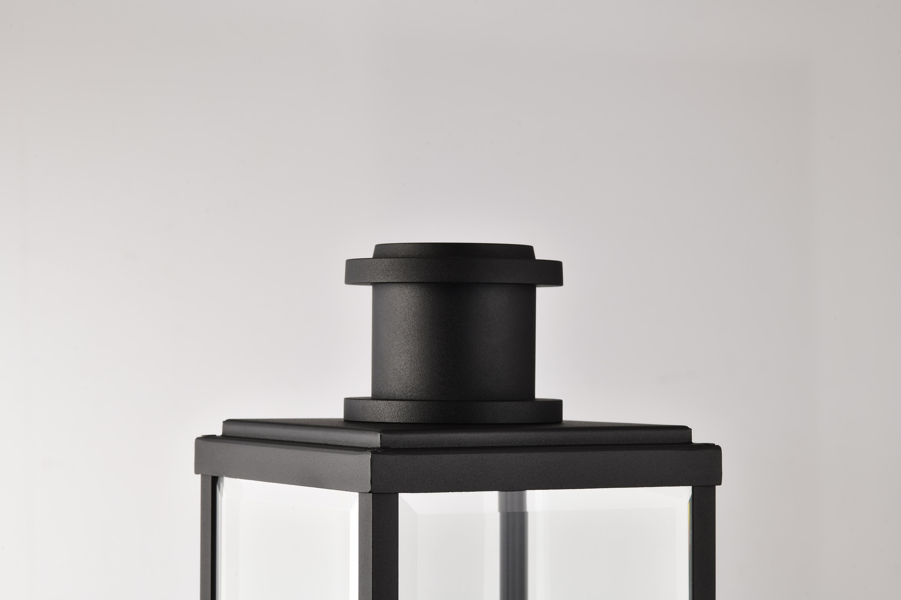 LUCA OUTDOOR POST LANTERN - 60-8513