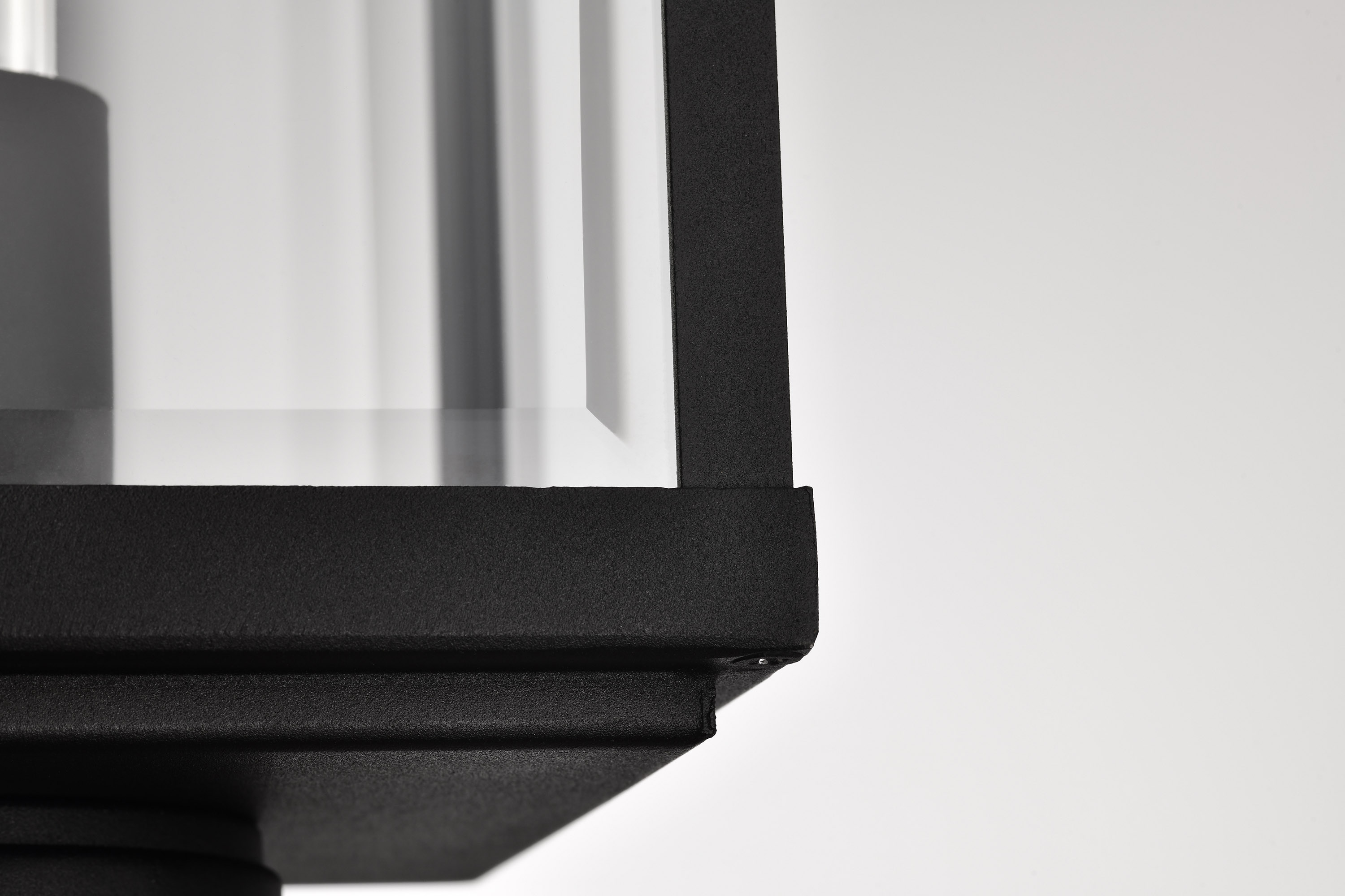 LUCA OUTDOOR POST LANTERN - 60-8513