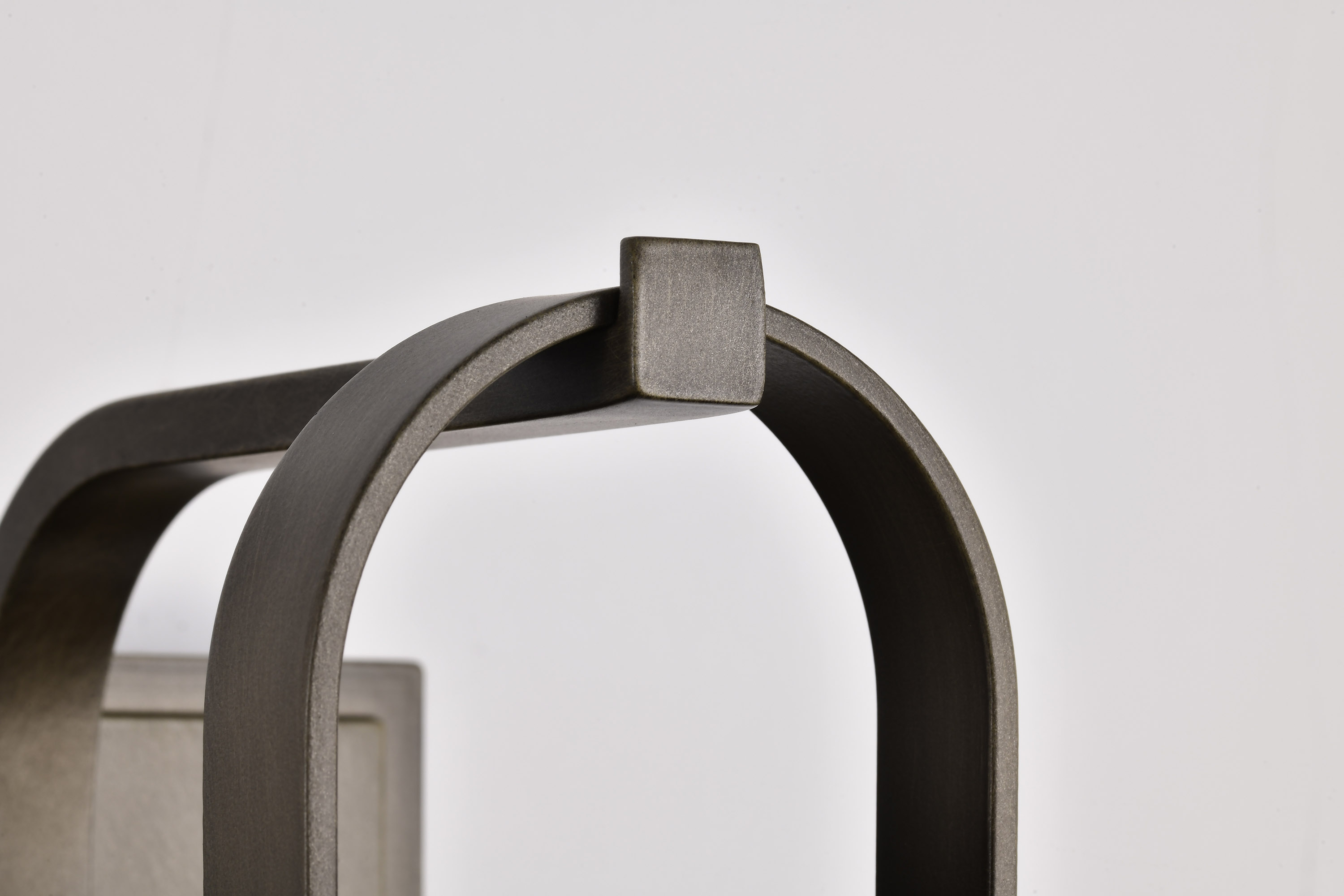 RIDGE MED OUTDOOR LANTERN BRZ - 60-8531