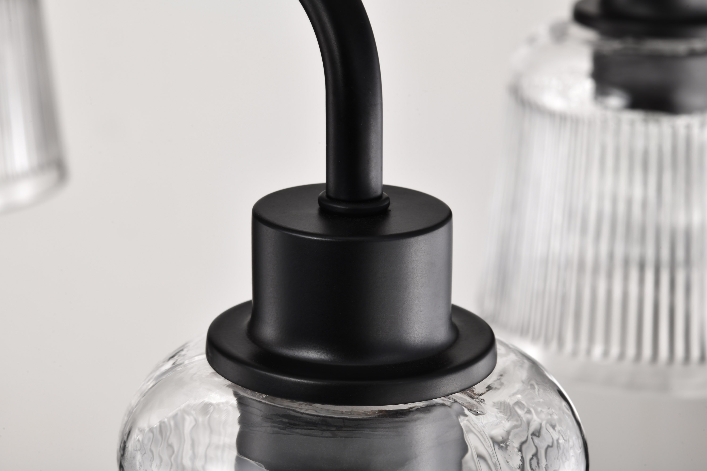 GRAYSON 5 LIGHT CHANDELIER - 60-8611