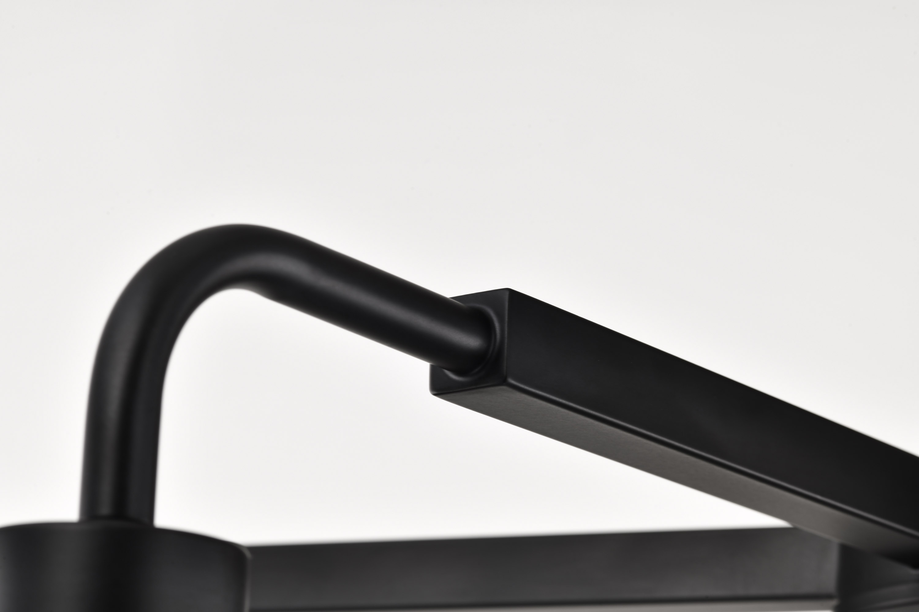 GRAYSON 5 LIGHT CHANDELIER - 60-8611