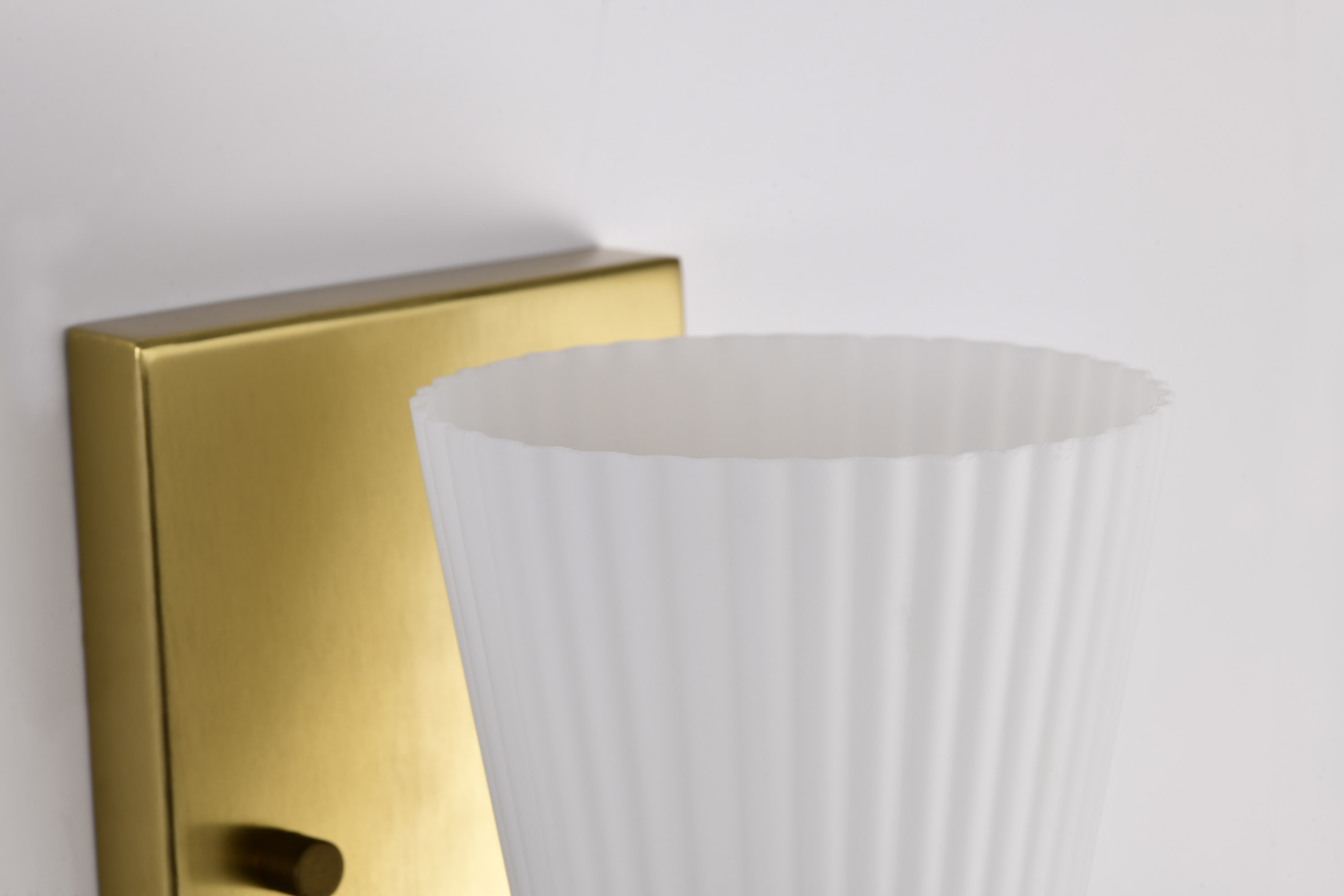 ROYALE 1 LIGHT VANITY - 60-8721