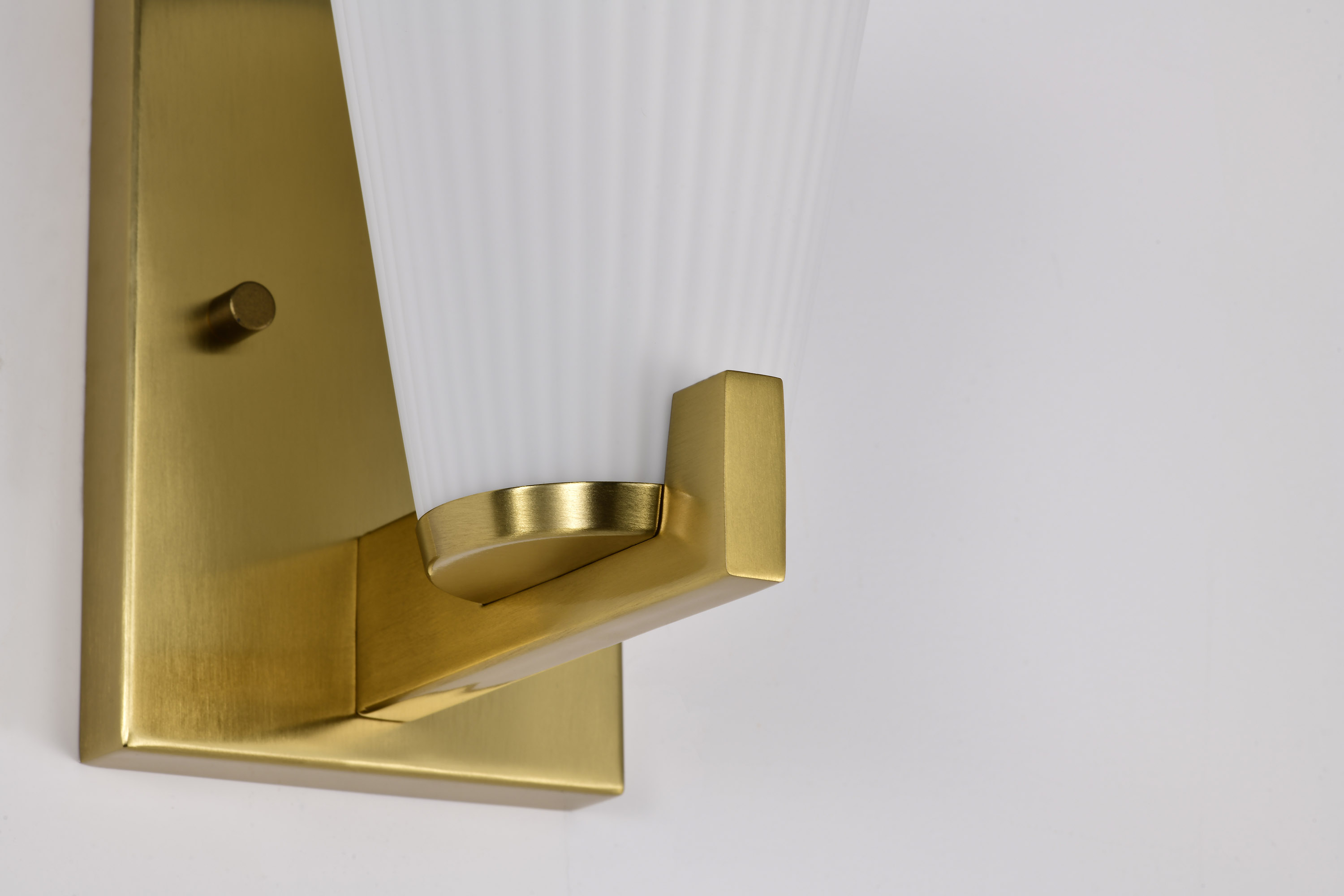 ROYALE 1 LIGHT VANITY - 60-8721