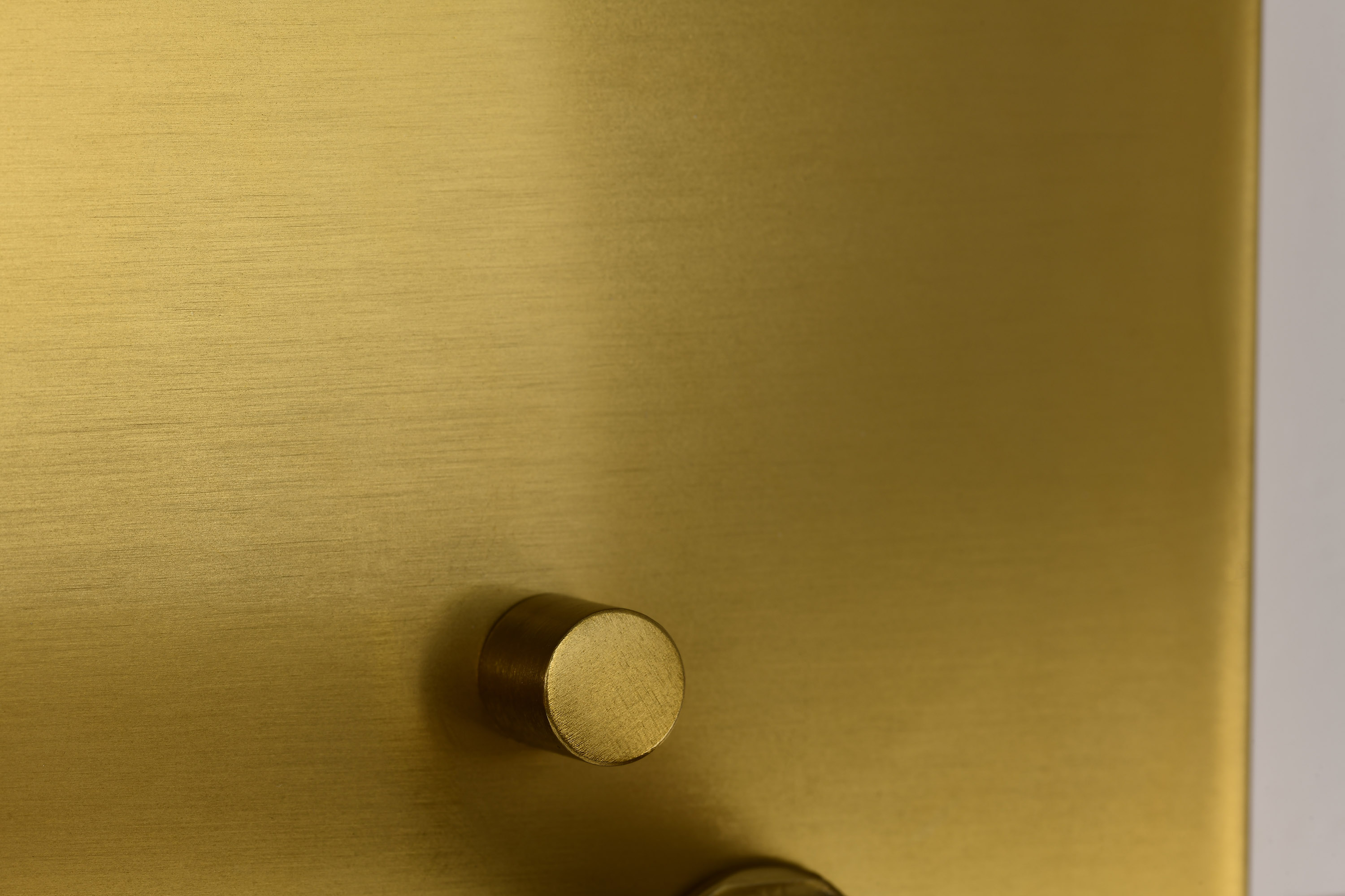 ROYALE 2 LIGHT VANITY - 60-8722