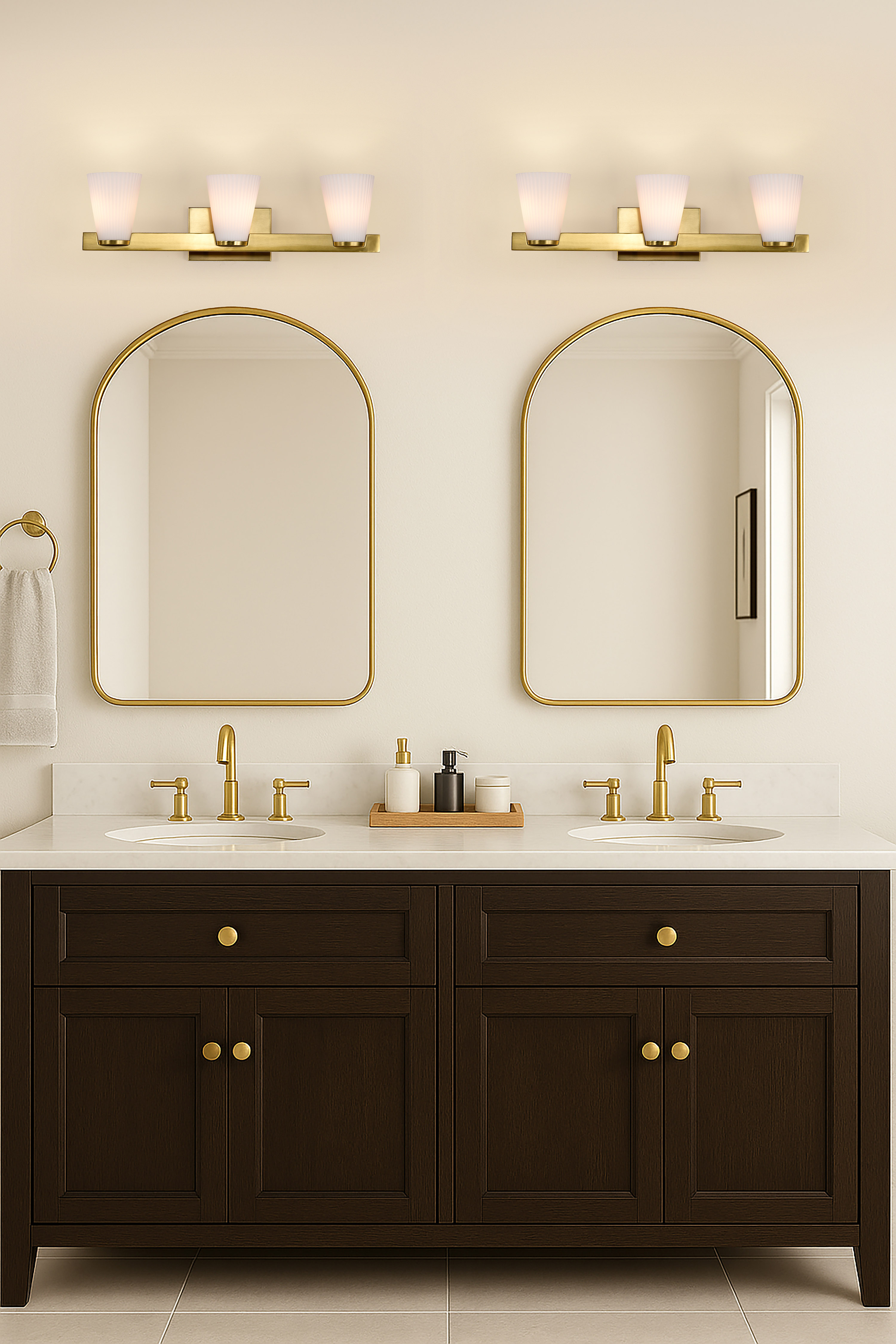 ROYALE 3 LIGHT VANITY - 60-8723
