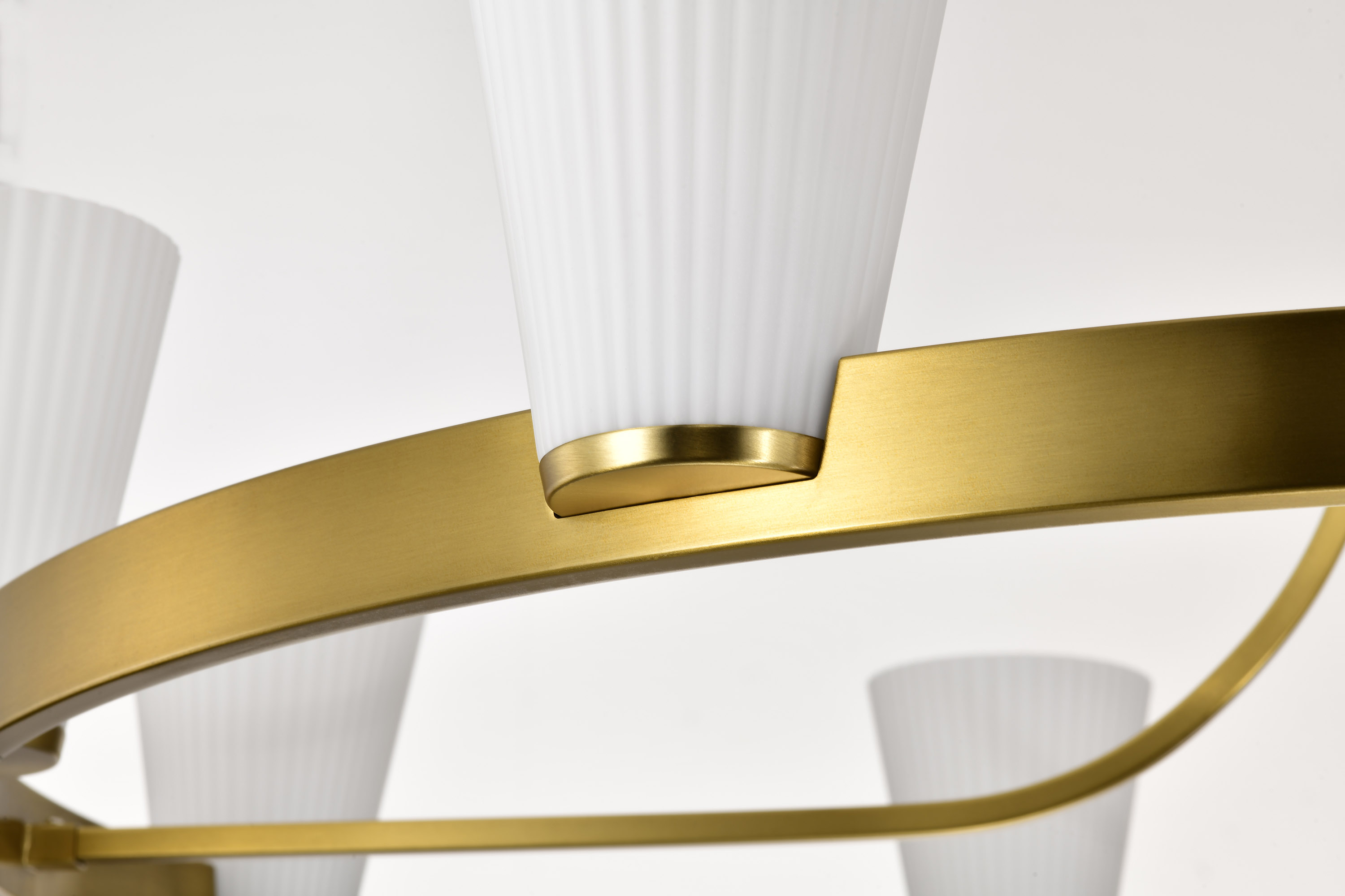 ROYALE 8 LIGHT CHANDELIER - 60-8729