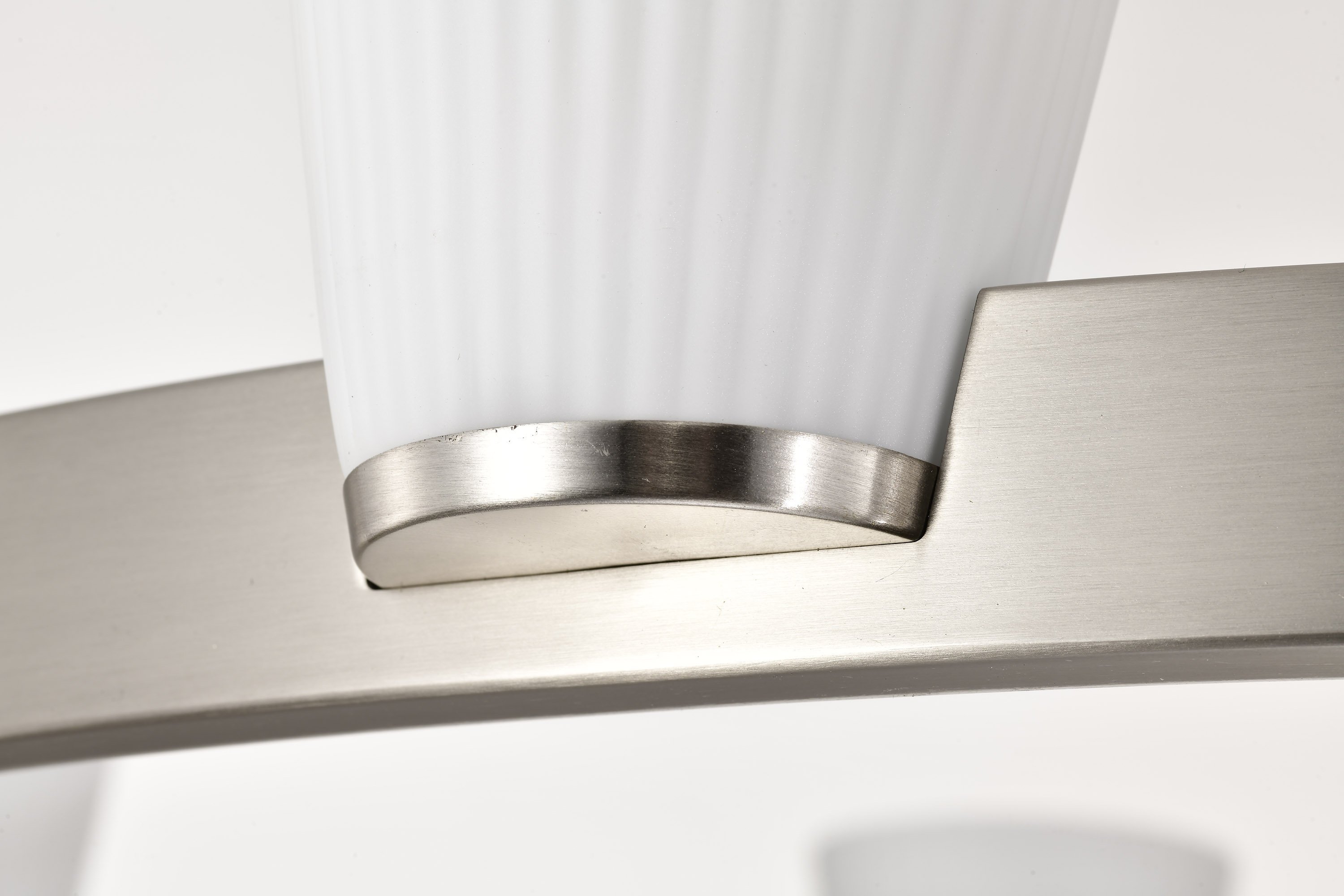 ROYALE 8 LIGHT CHANDELIER - 60-8739