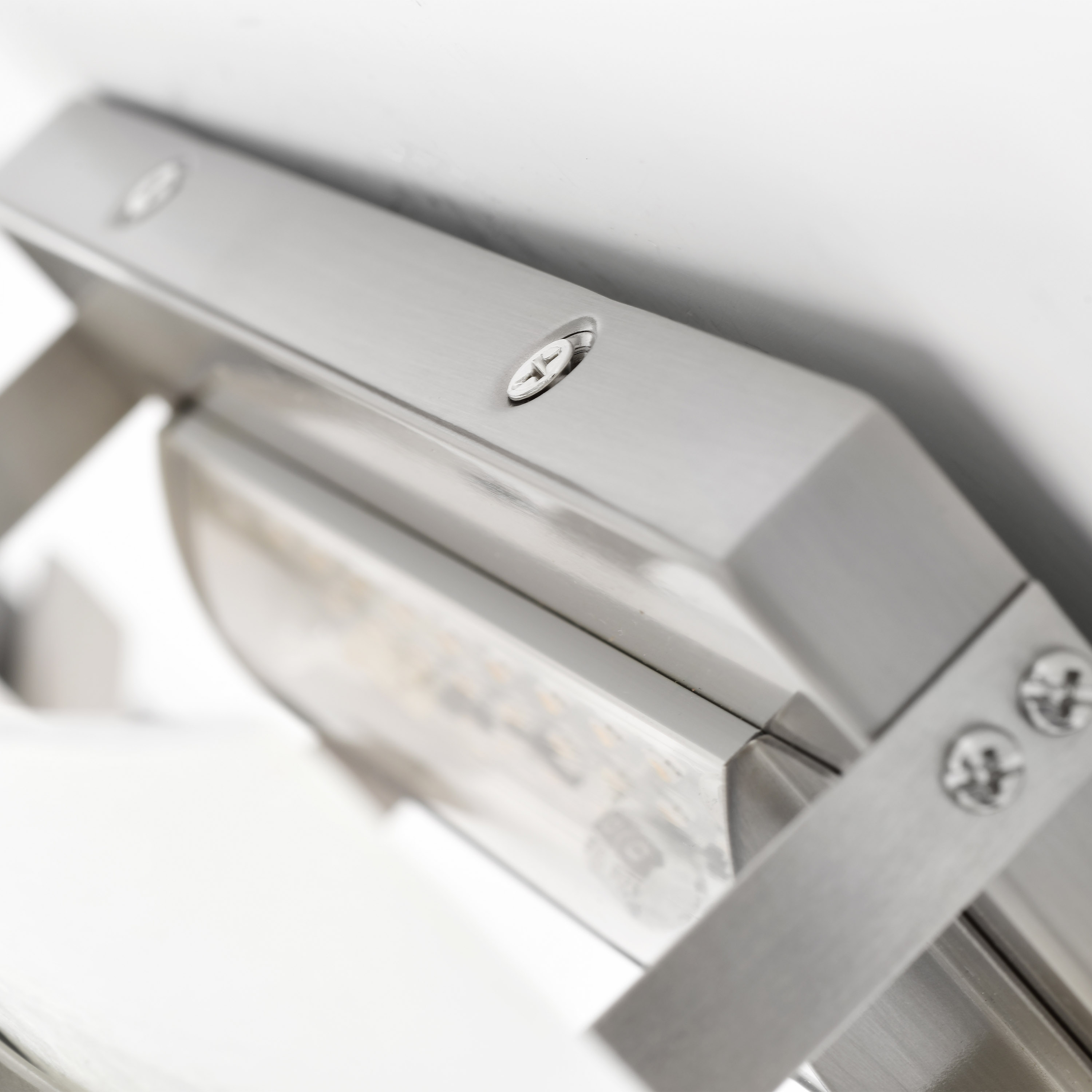 TRAX LED WALL SCONCE - 62-102