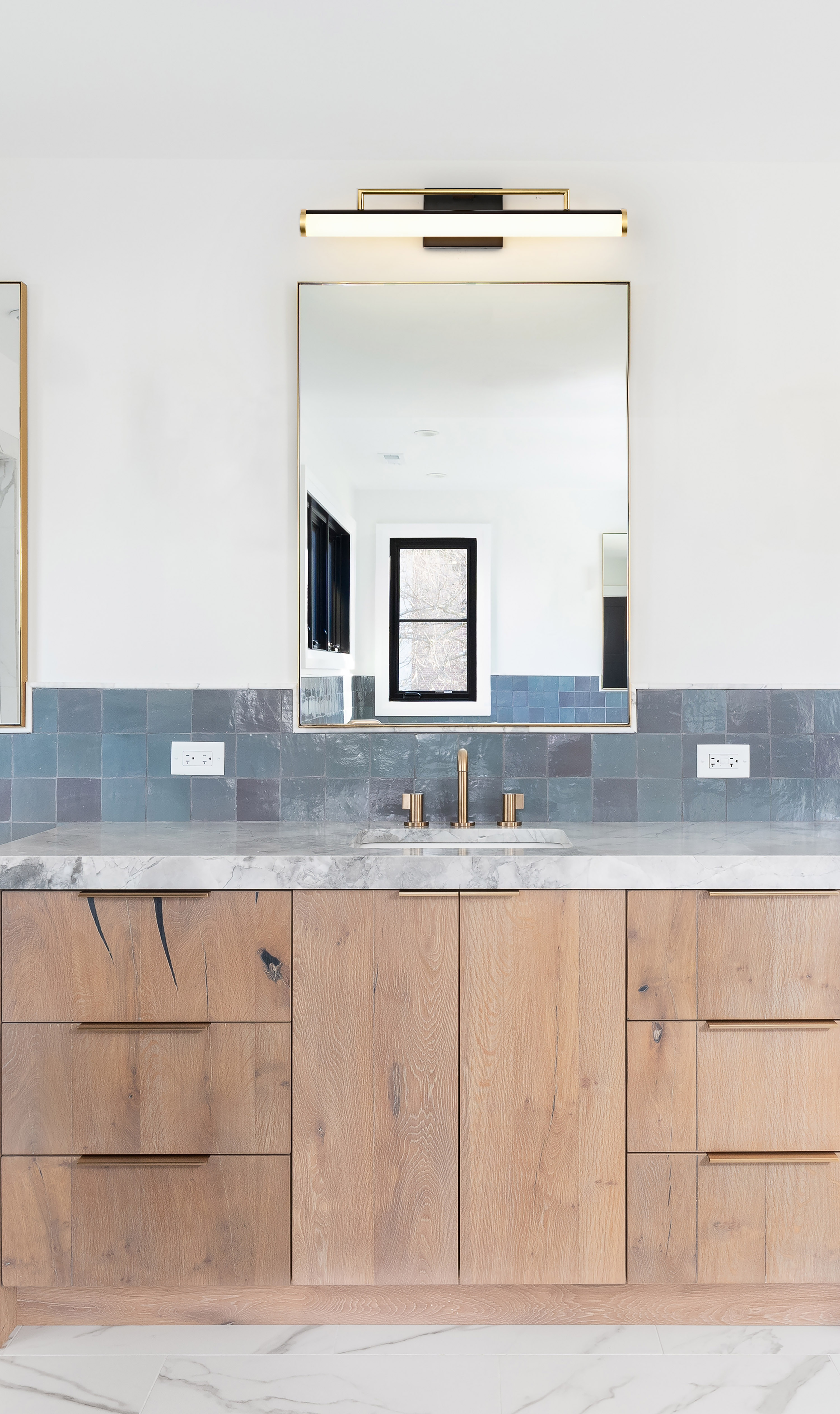 SOLANO LED MEDIUM VANITY - 62-1538