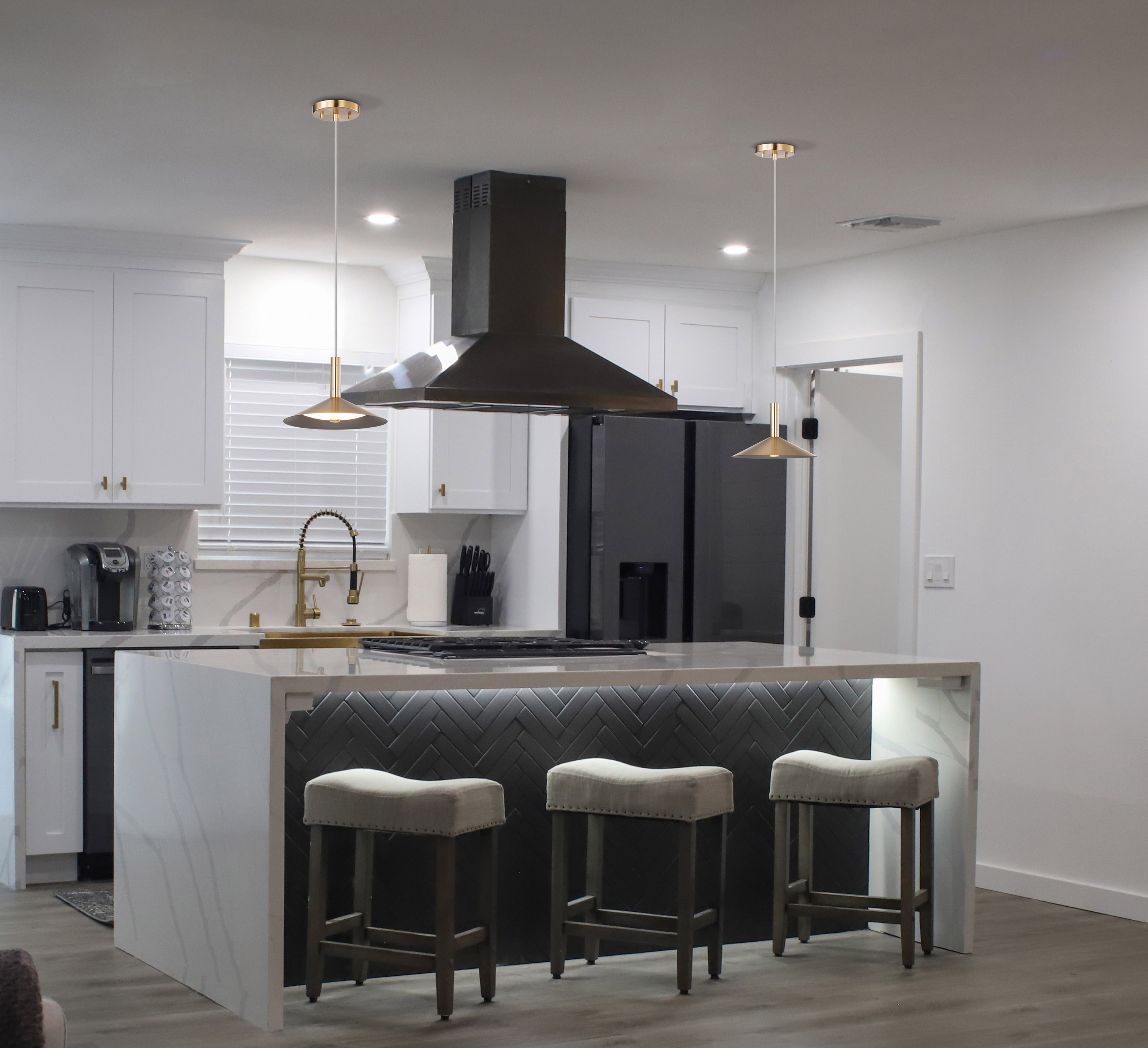 CORRINE 10" LED PENDANT - 62-2091