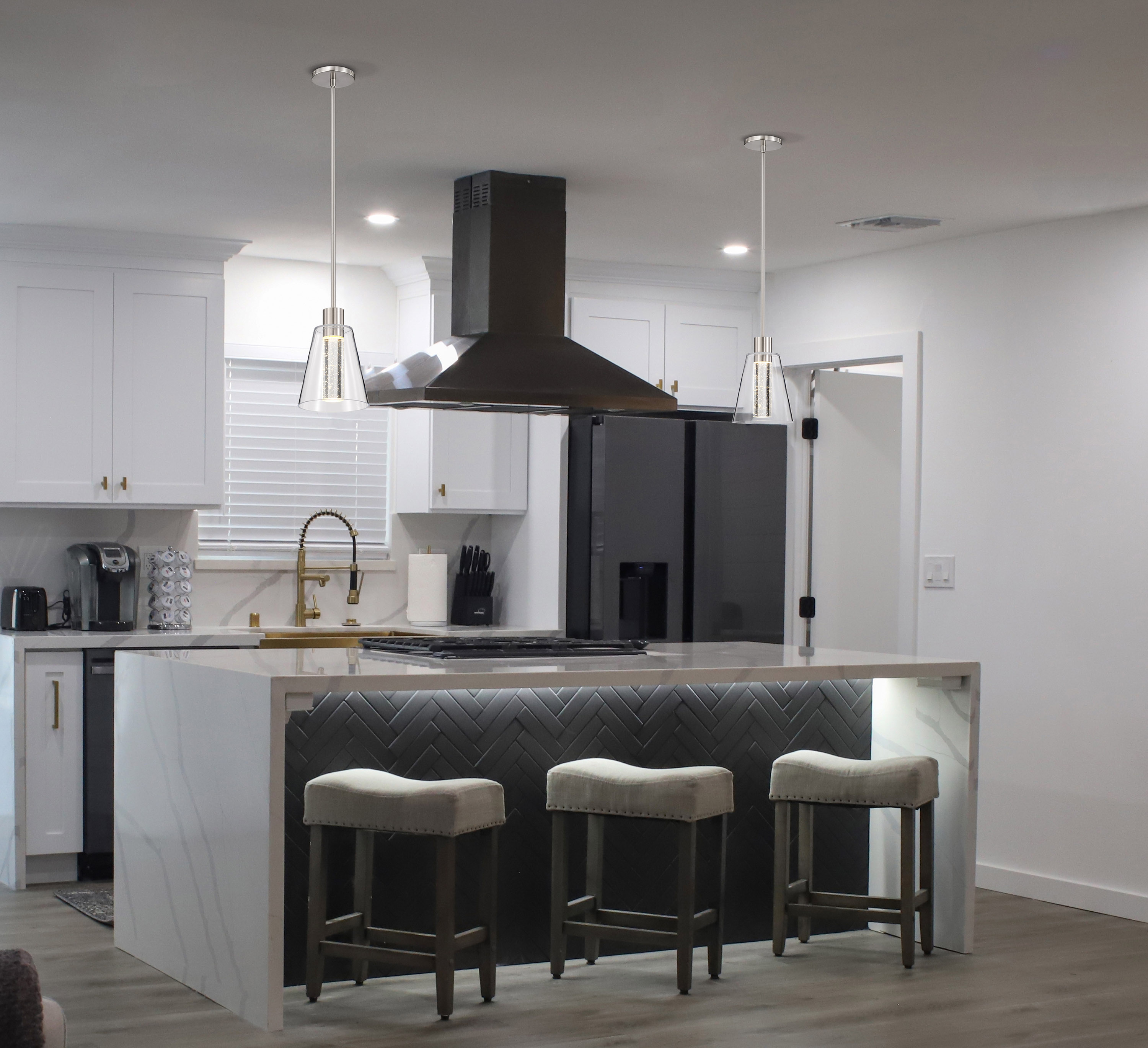 AURA 7" LED PENDANT - 62-2191