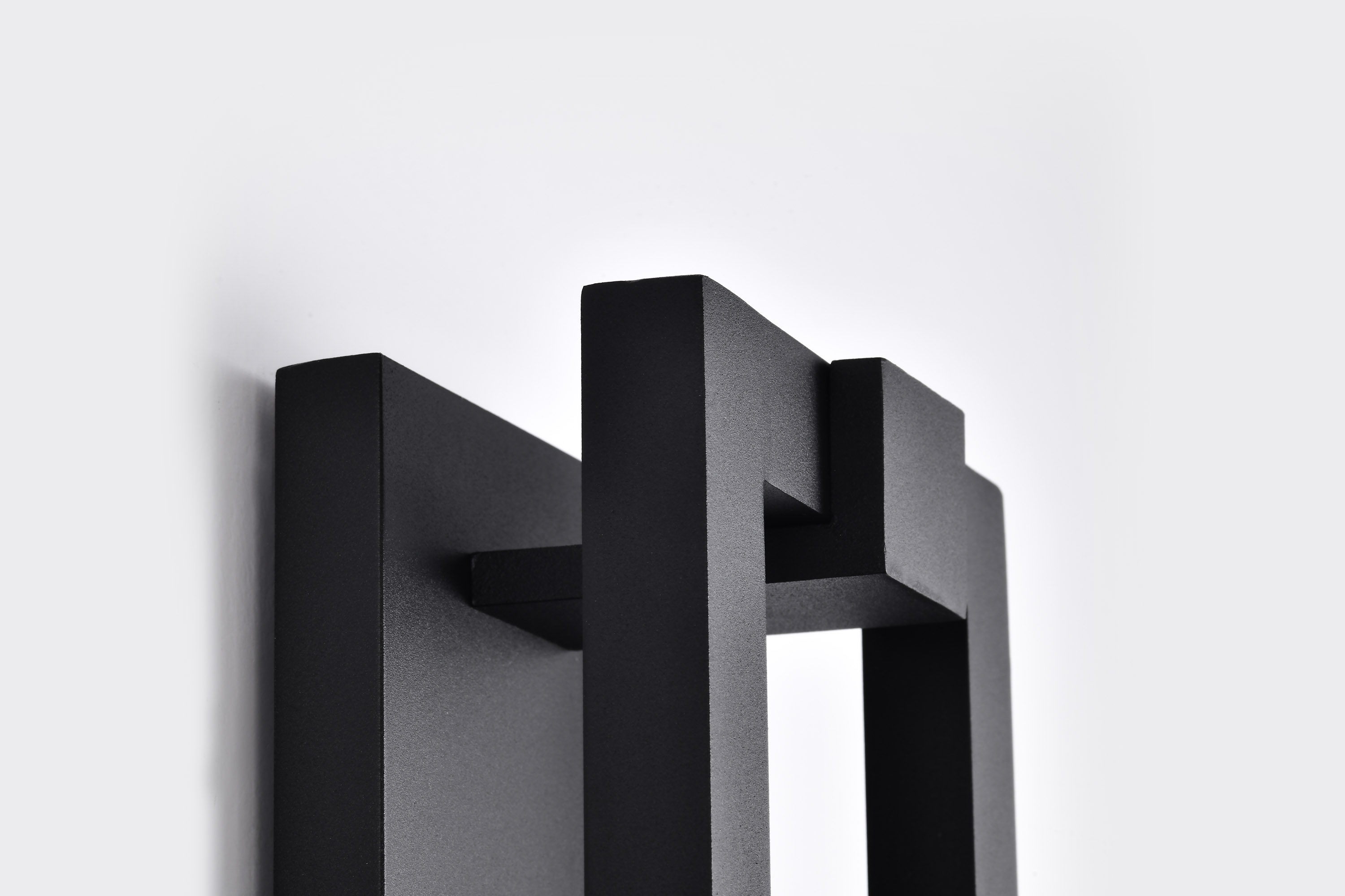 CREW 19" LED OUTDOOR SCONCE - 62-2302