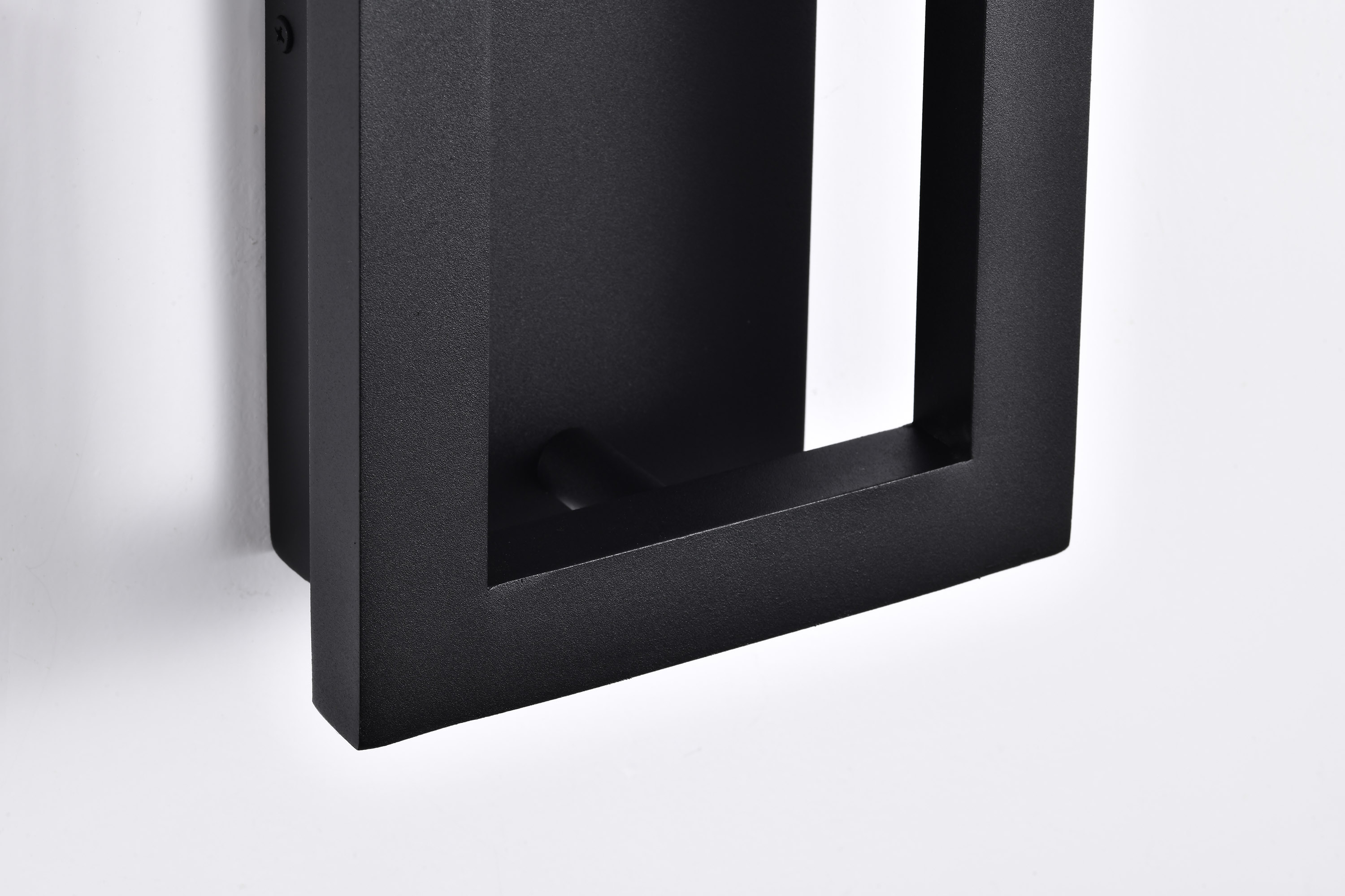 CREW 19" LED OUTDOOR SCONCE - 62-2302