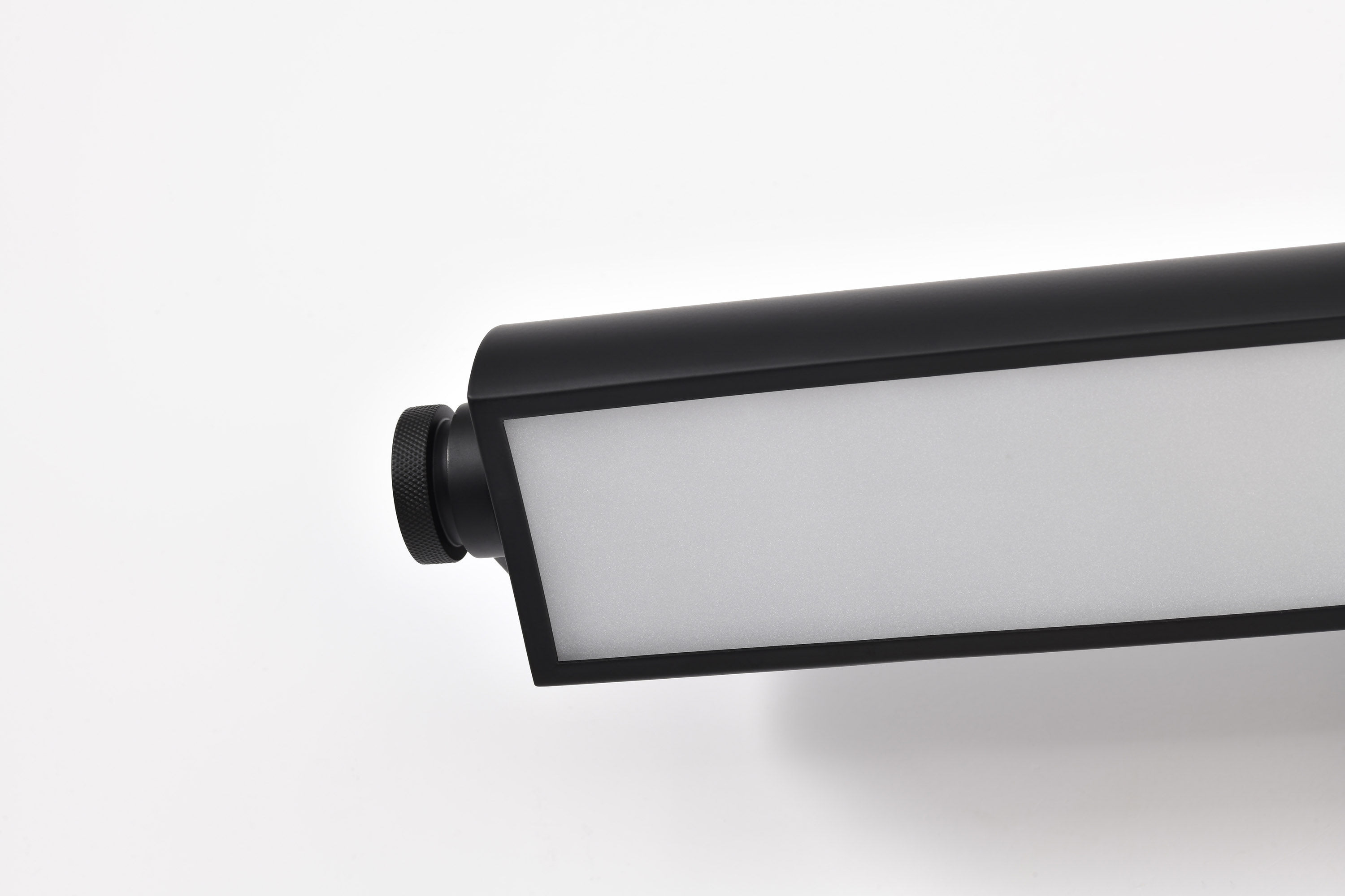 AUDEN 24" LED VANITY 3 CCT - 62-2355