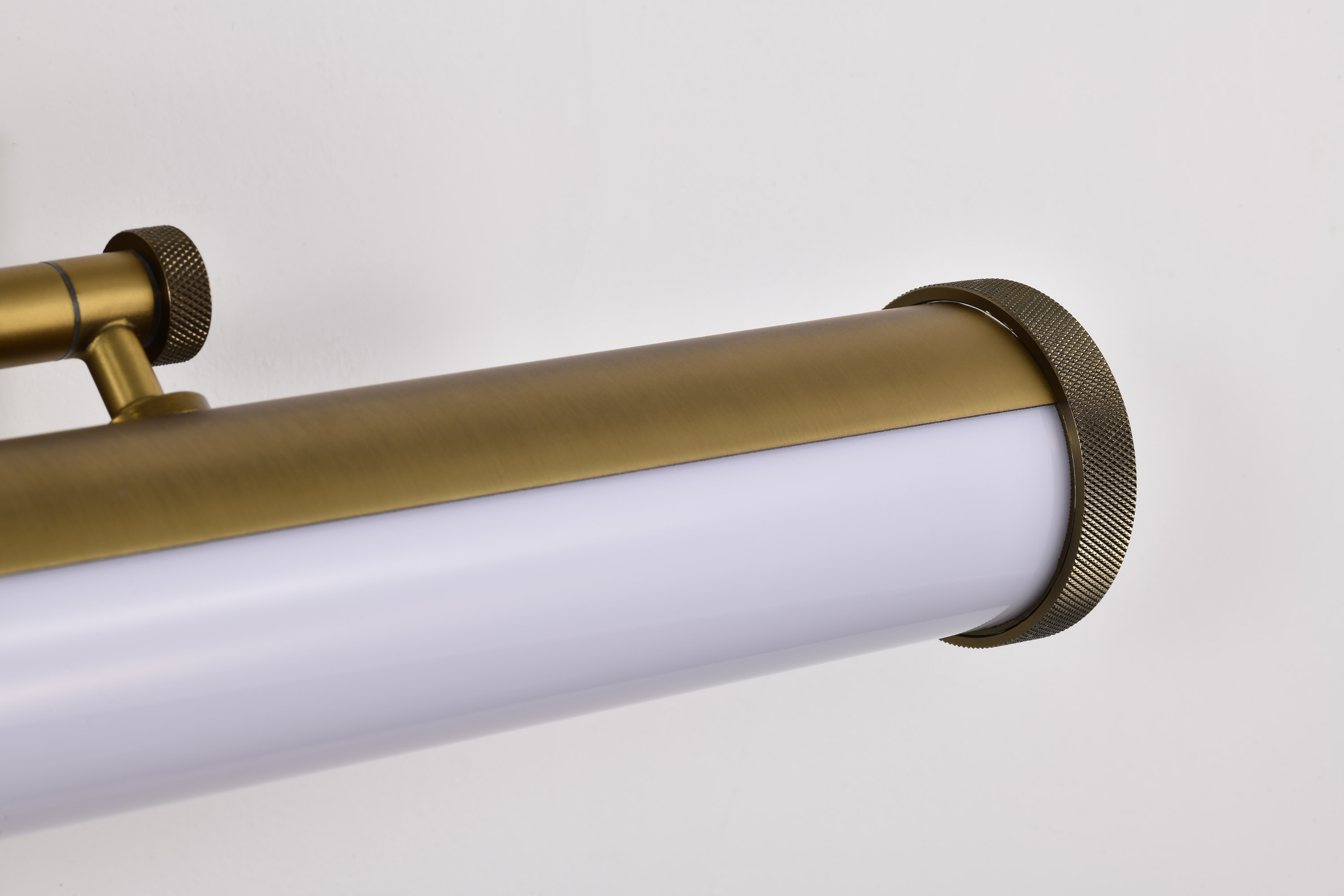 CORA 18" LED VANITY 3 CCT - 62-2367