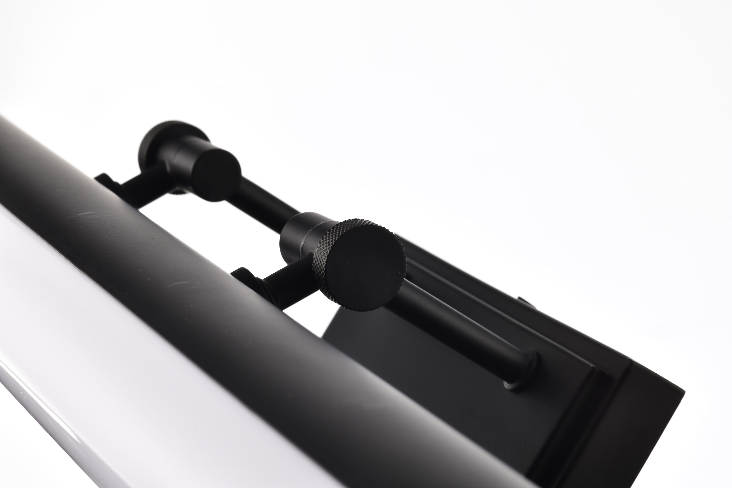 CORA 24" LED VANITY 3 CCT - 62-2370