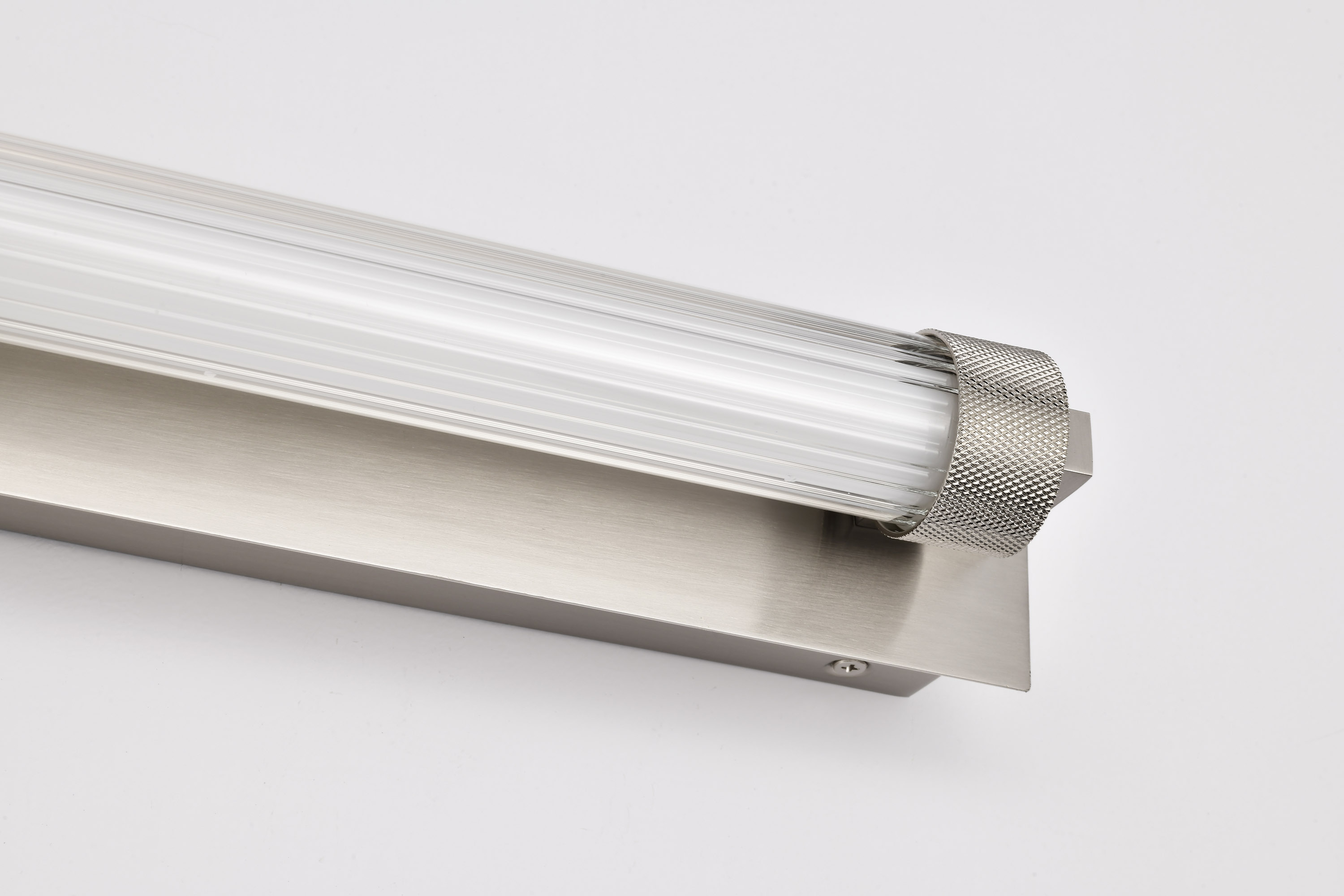 LARISSA 32" LED VANITY 3000K - 62-2391