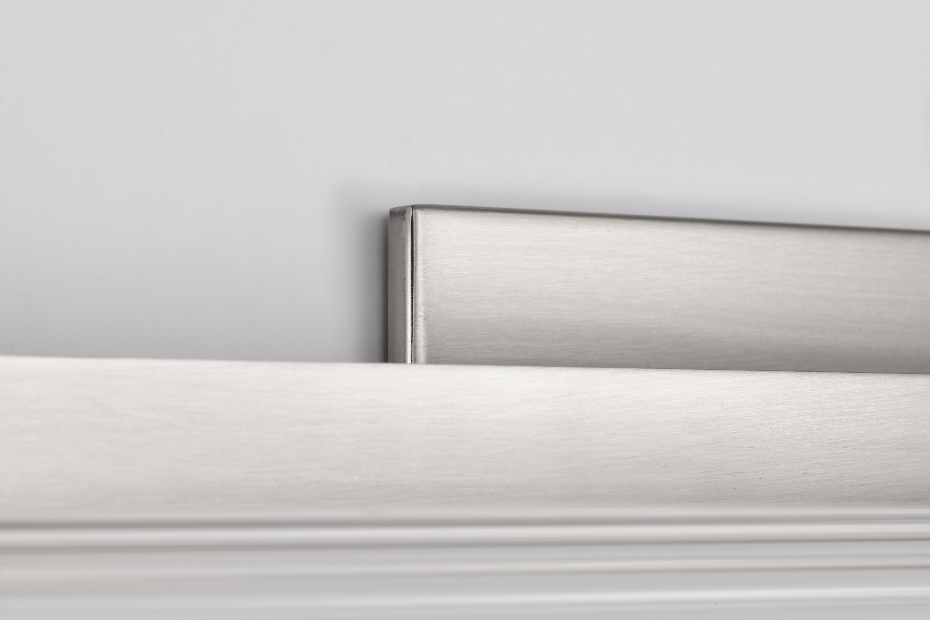 LARISSA 32" LED VANITY 3000K - 62-2391