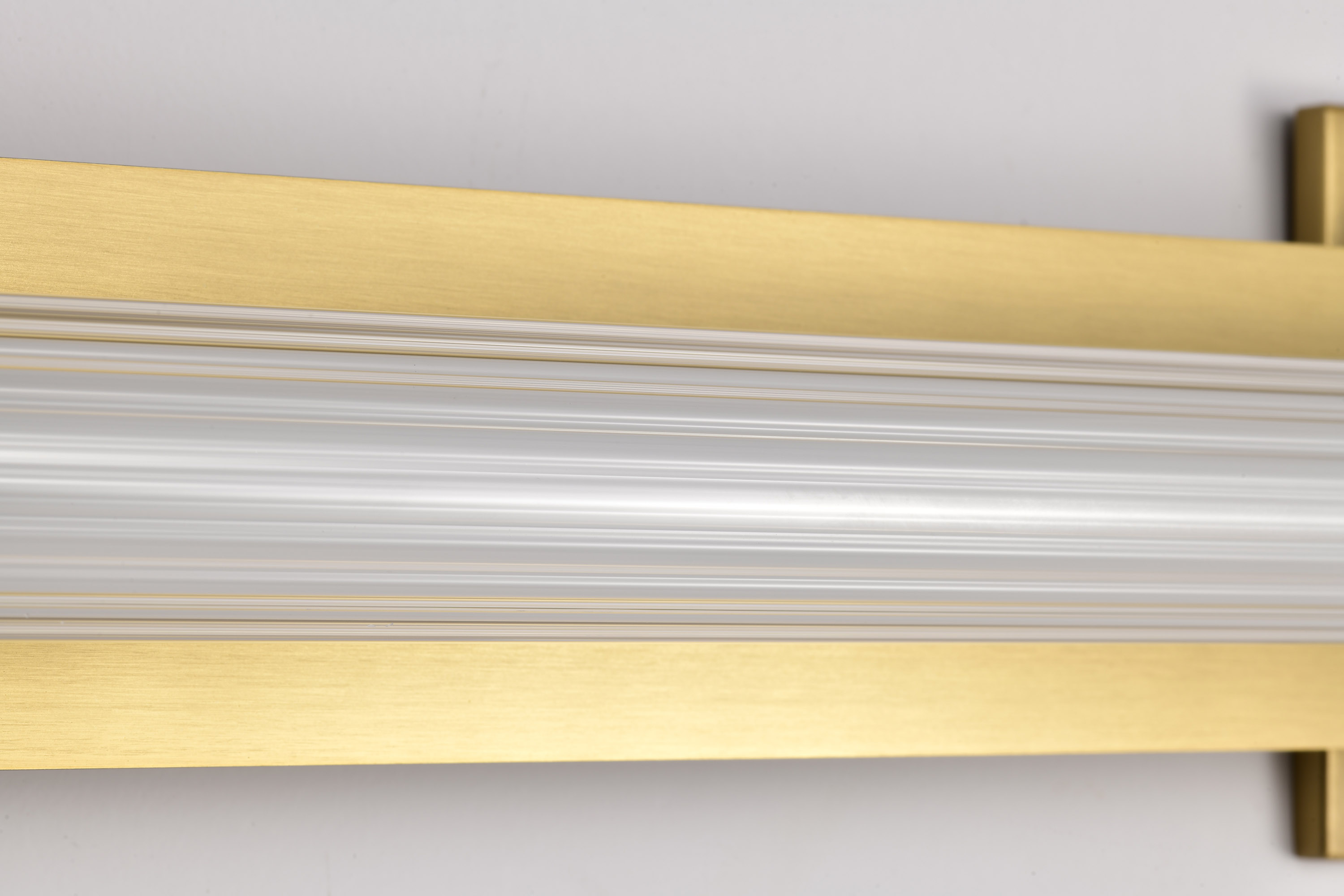 LARISSA 32" LED VANITY 3000K - 62-2392