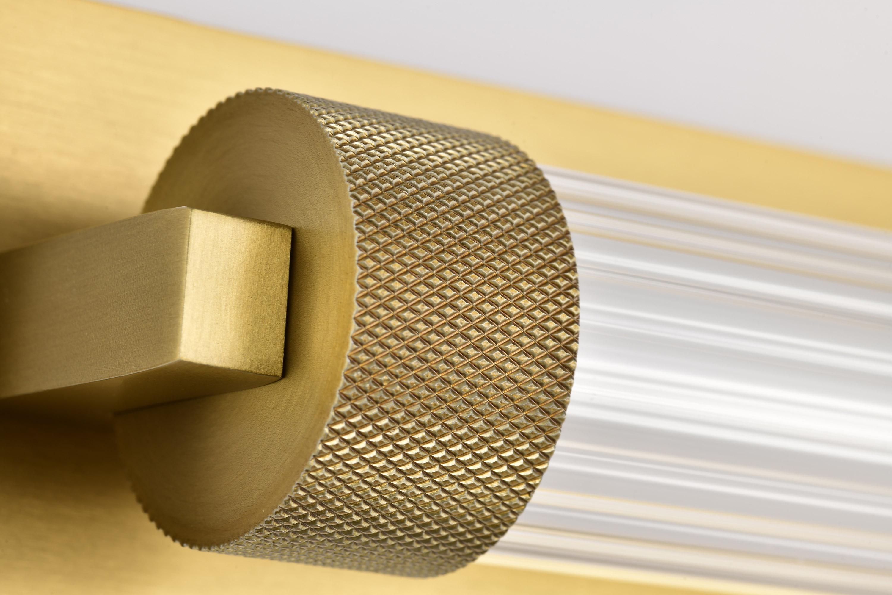 LARISSA 32" LED VANITY 3000K - 62-2392