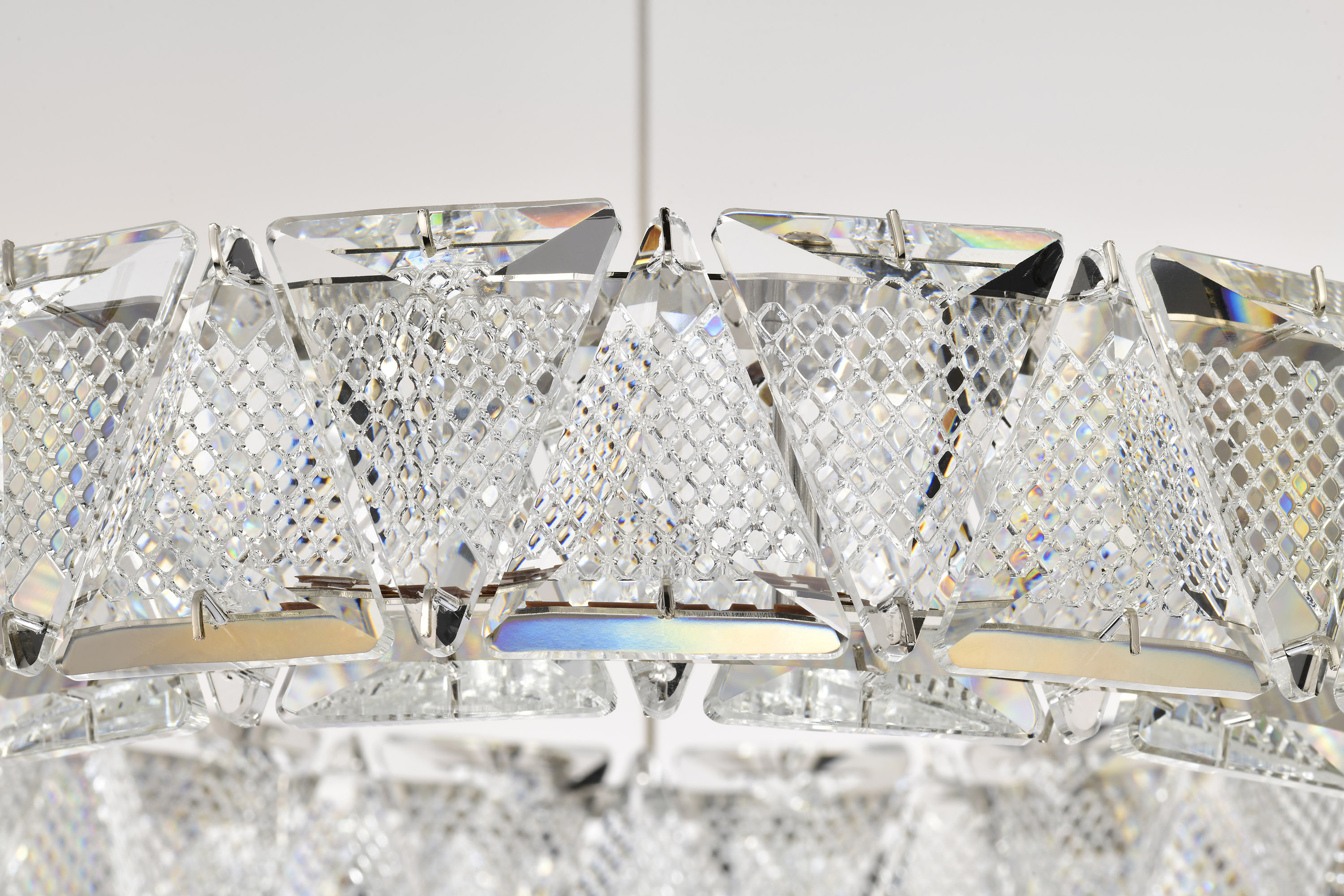 ASHER 15" ROUND CRYSTAL PENDAN - 62-2441