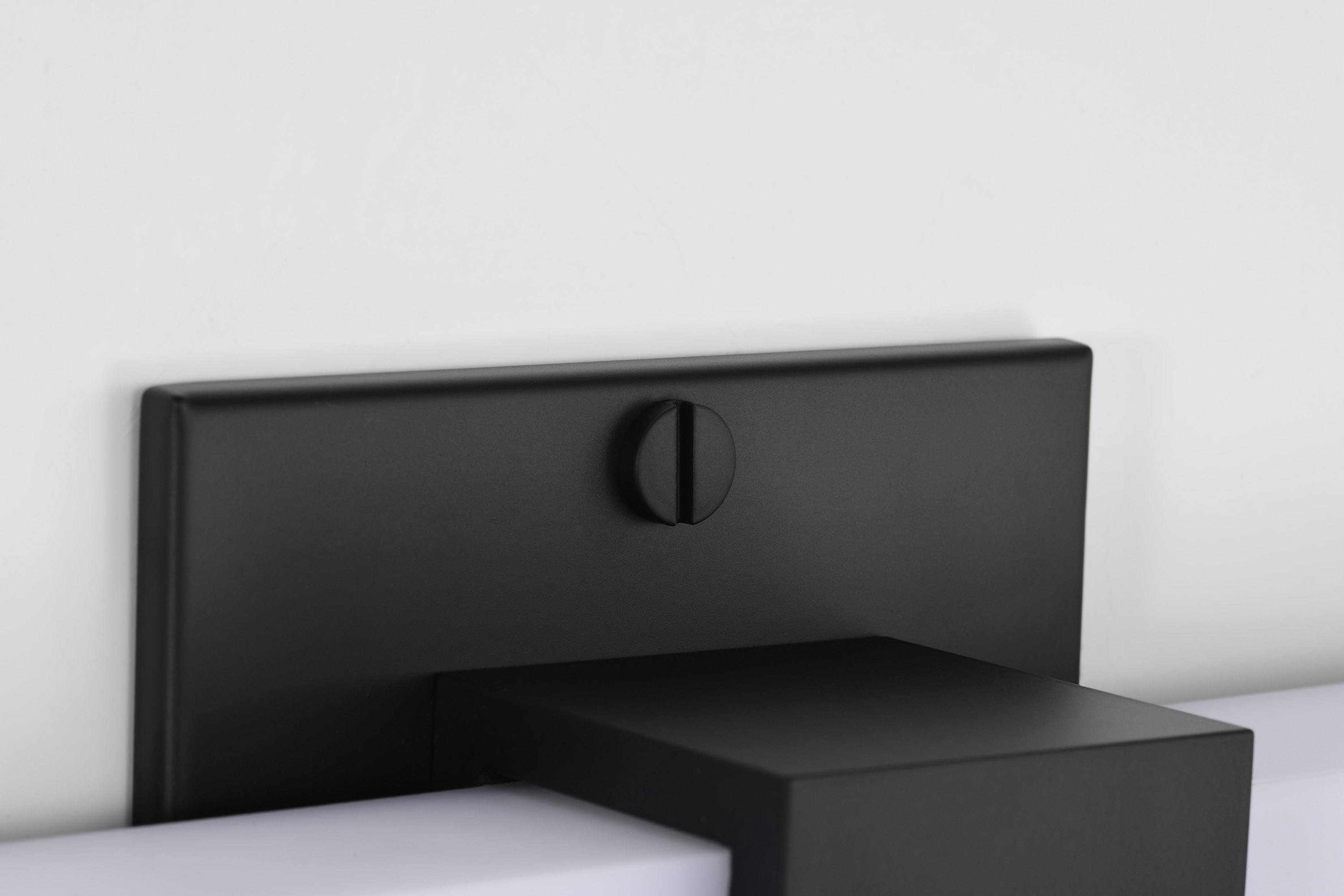 BRIGHTWYN 24" LED VANITY - 62-2621