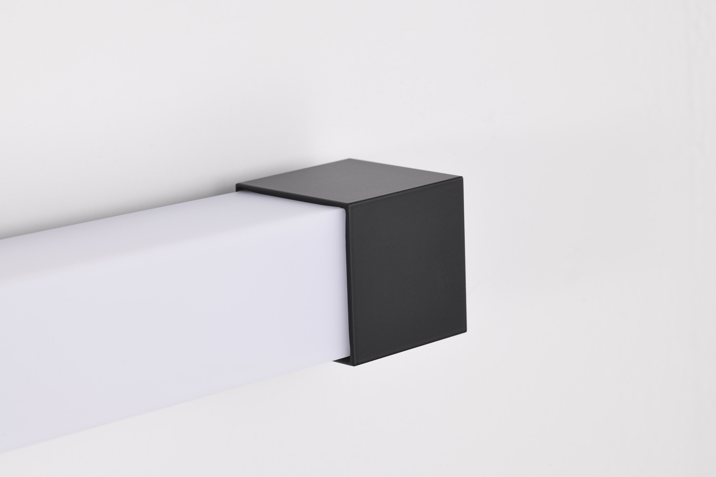 BRIGHTWYN 35" LED VANITY - 62-2622