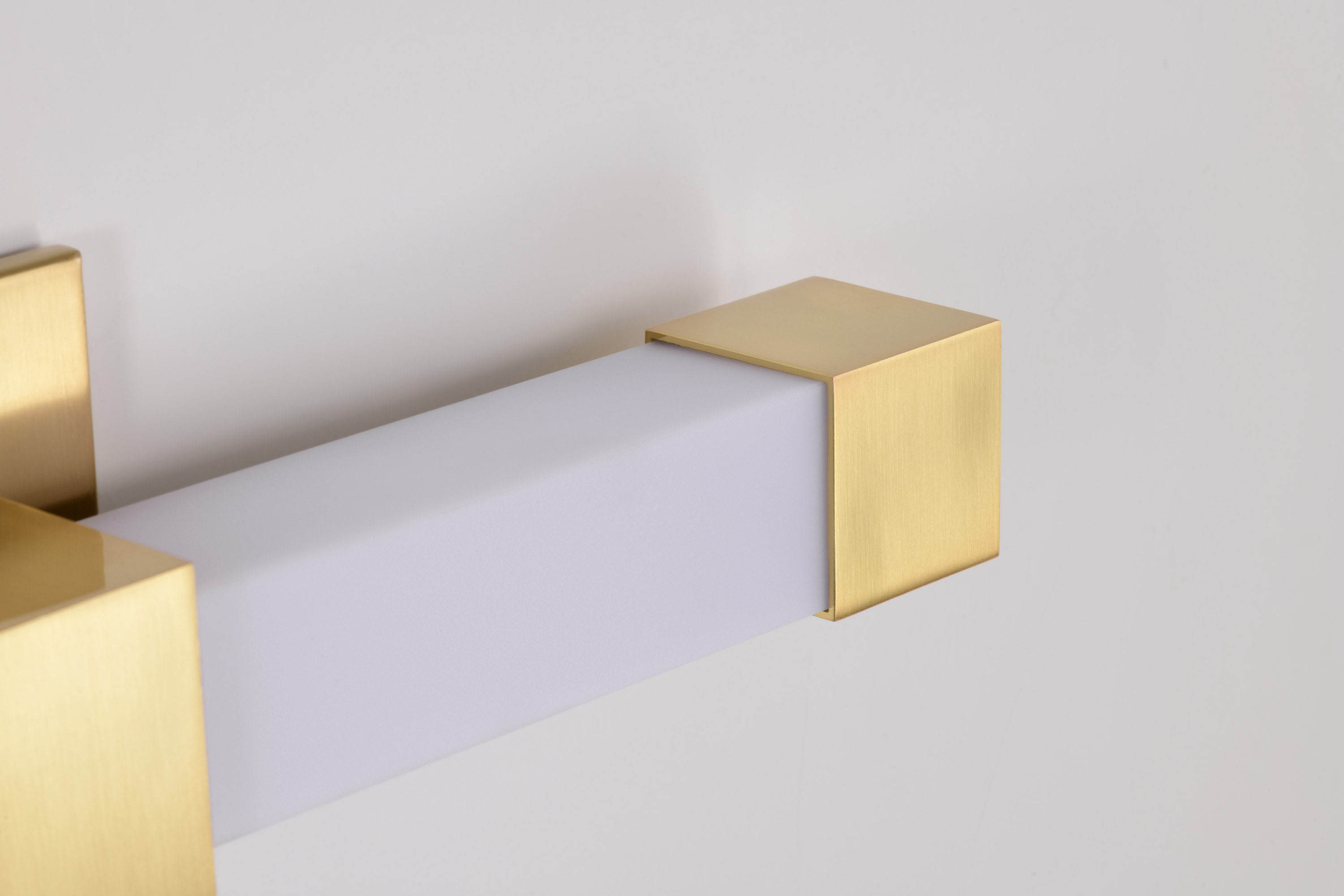 BRIGHTWYN 16" LED VANITY - 62-2630