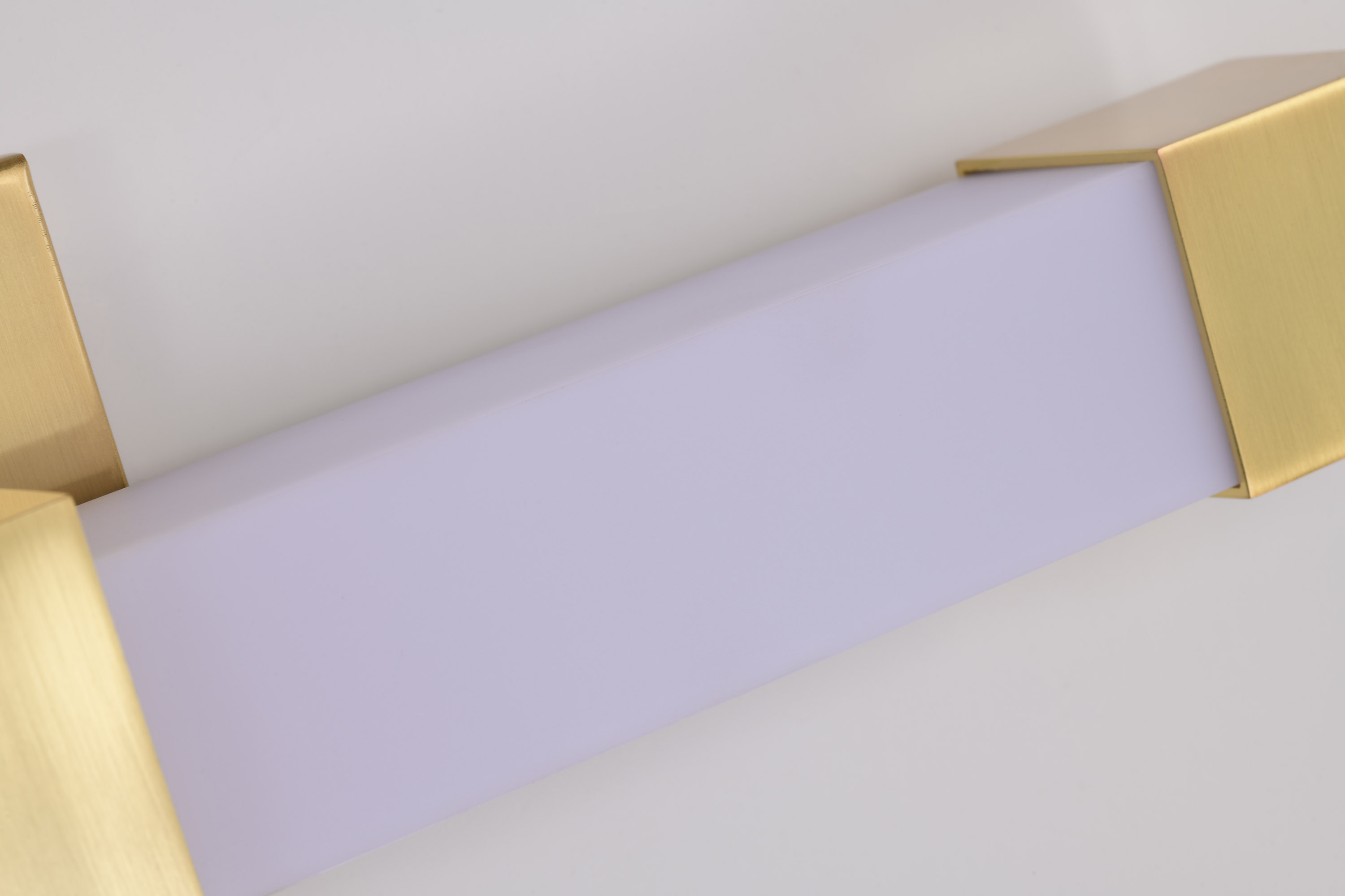 BRIGHTWYN 16" LED VANITY - 62-2630