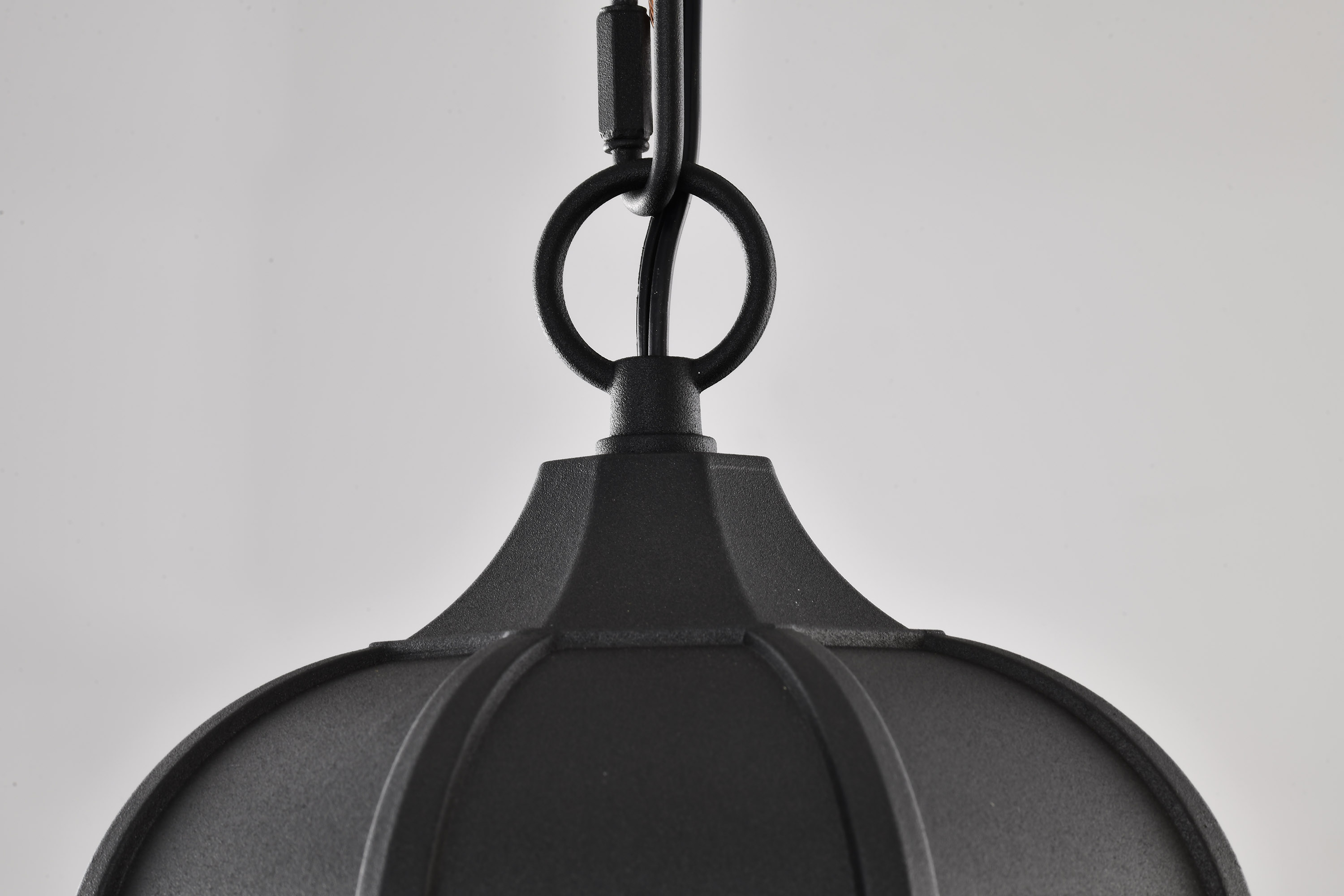 EAST RIVER 1LT OUTDOOR HANGING - 62-5944