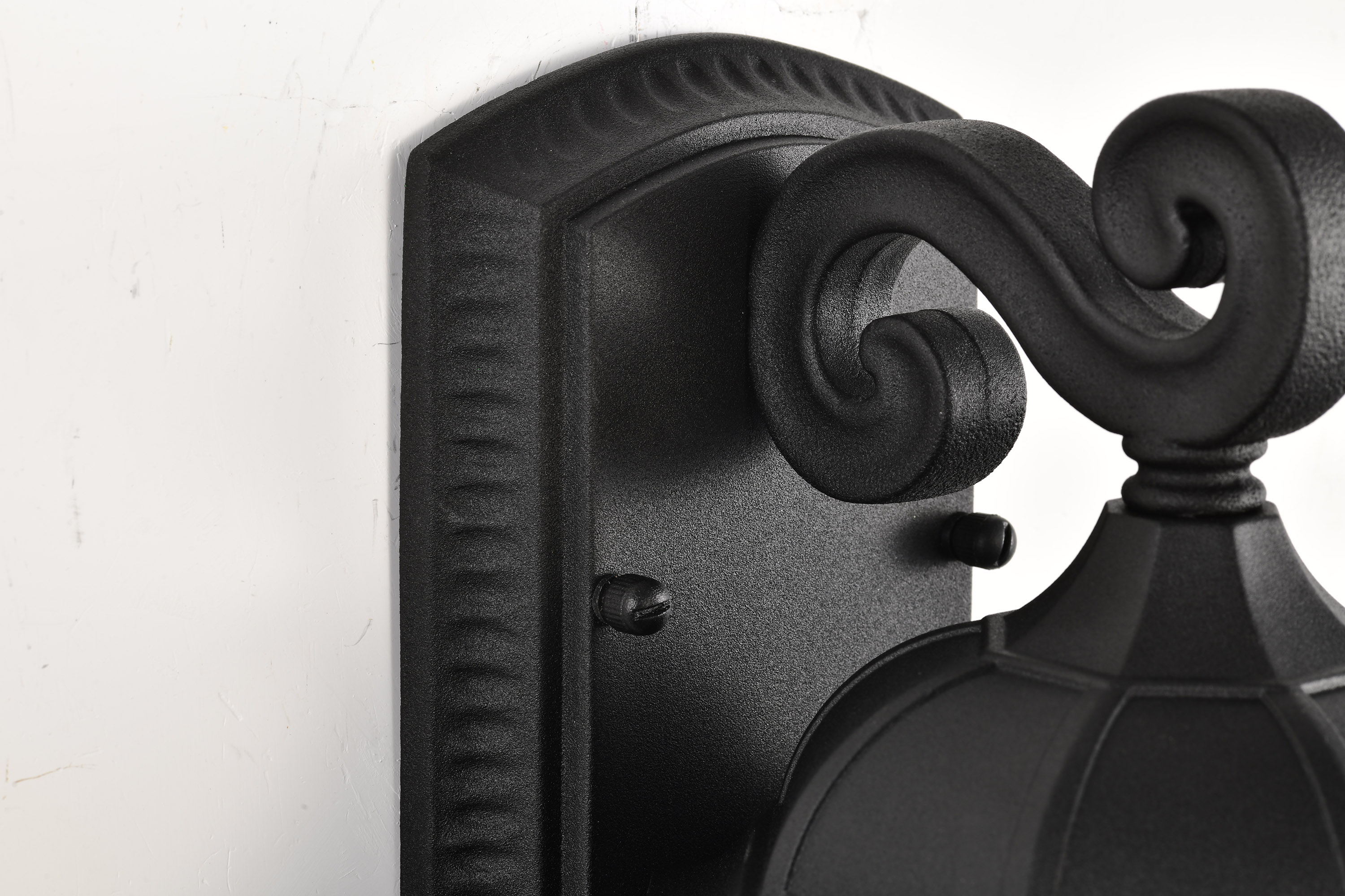 EAST RIVER 1LT OUTDOOR SM WALL - 62-5945