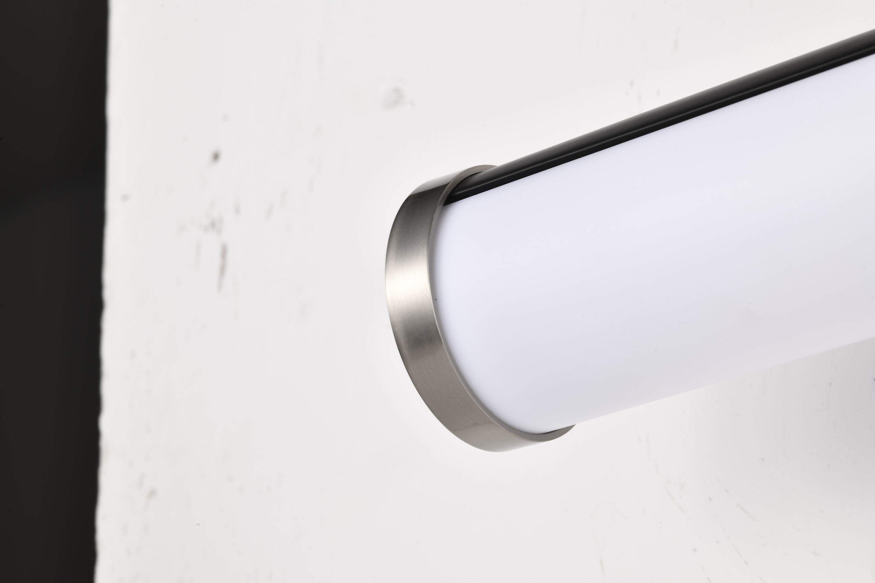 SOLANO LED LARGE VANITY - 62-659