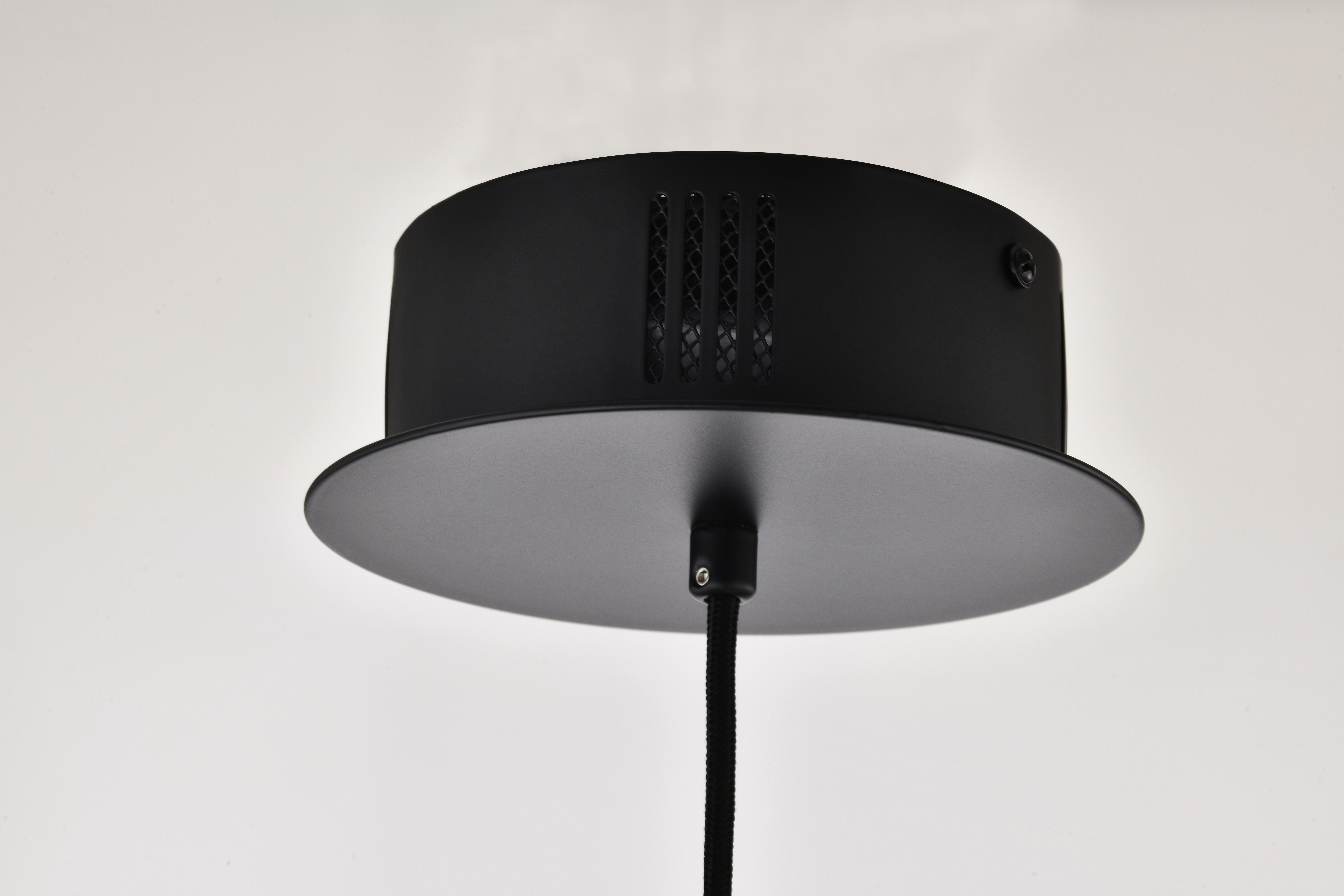 SILHOUETTE MED PENDANT - 62-8021
