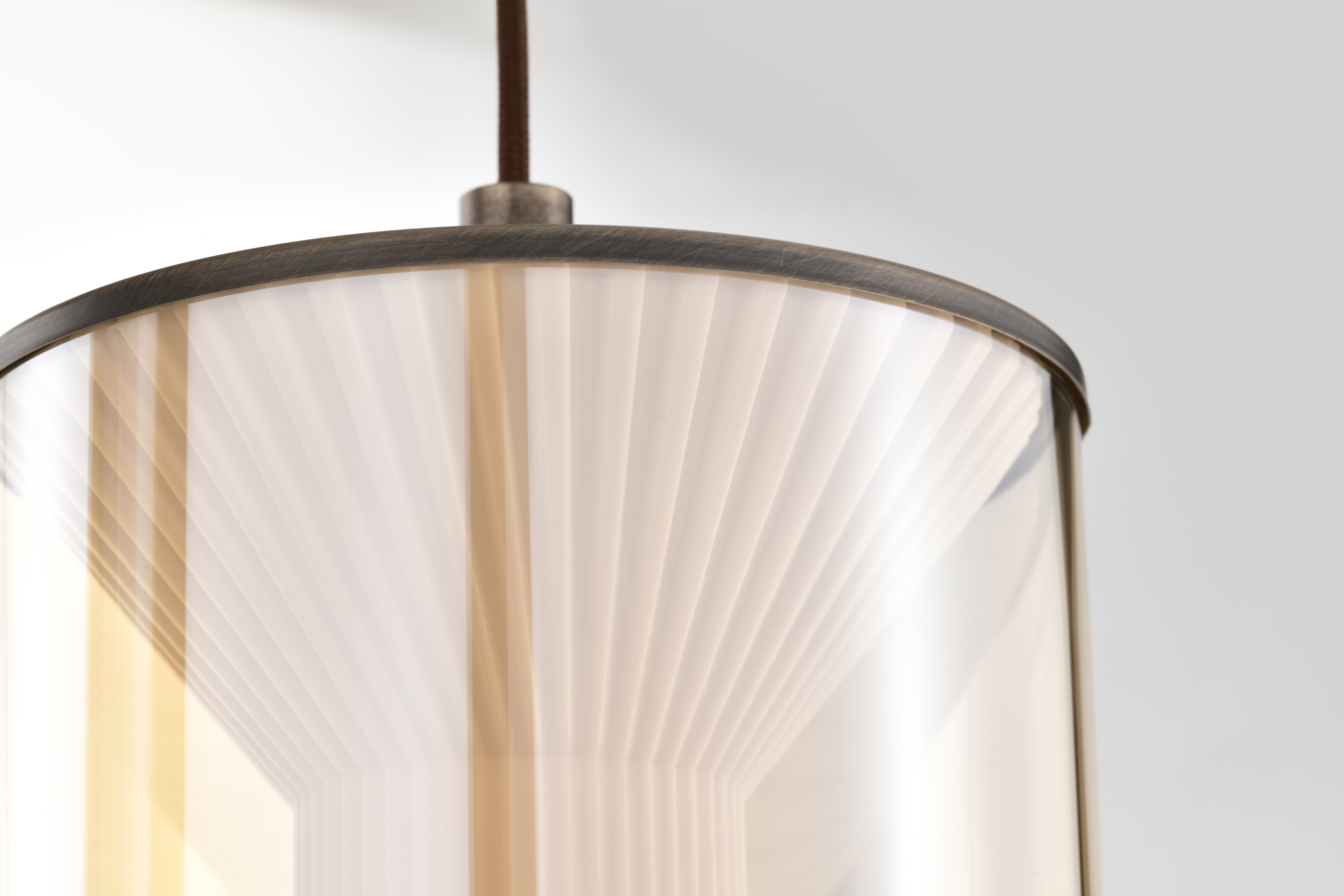 SILHOUETTE LRG PENDANT - 62-8026