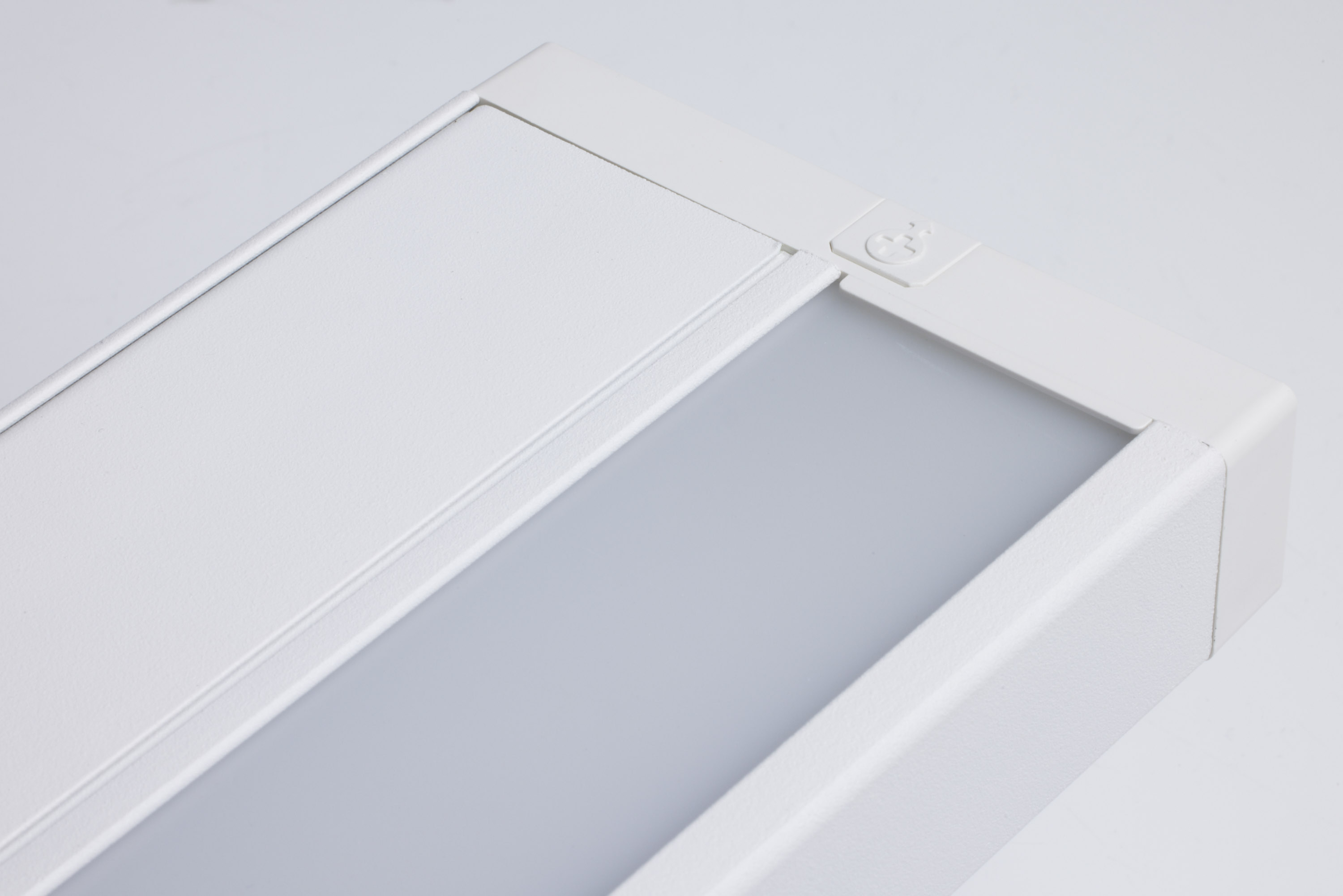 UNDER CAB LED RGB 11" - WH - 63-551