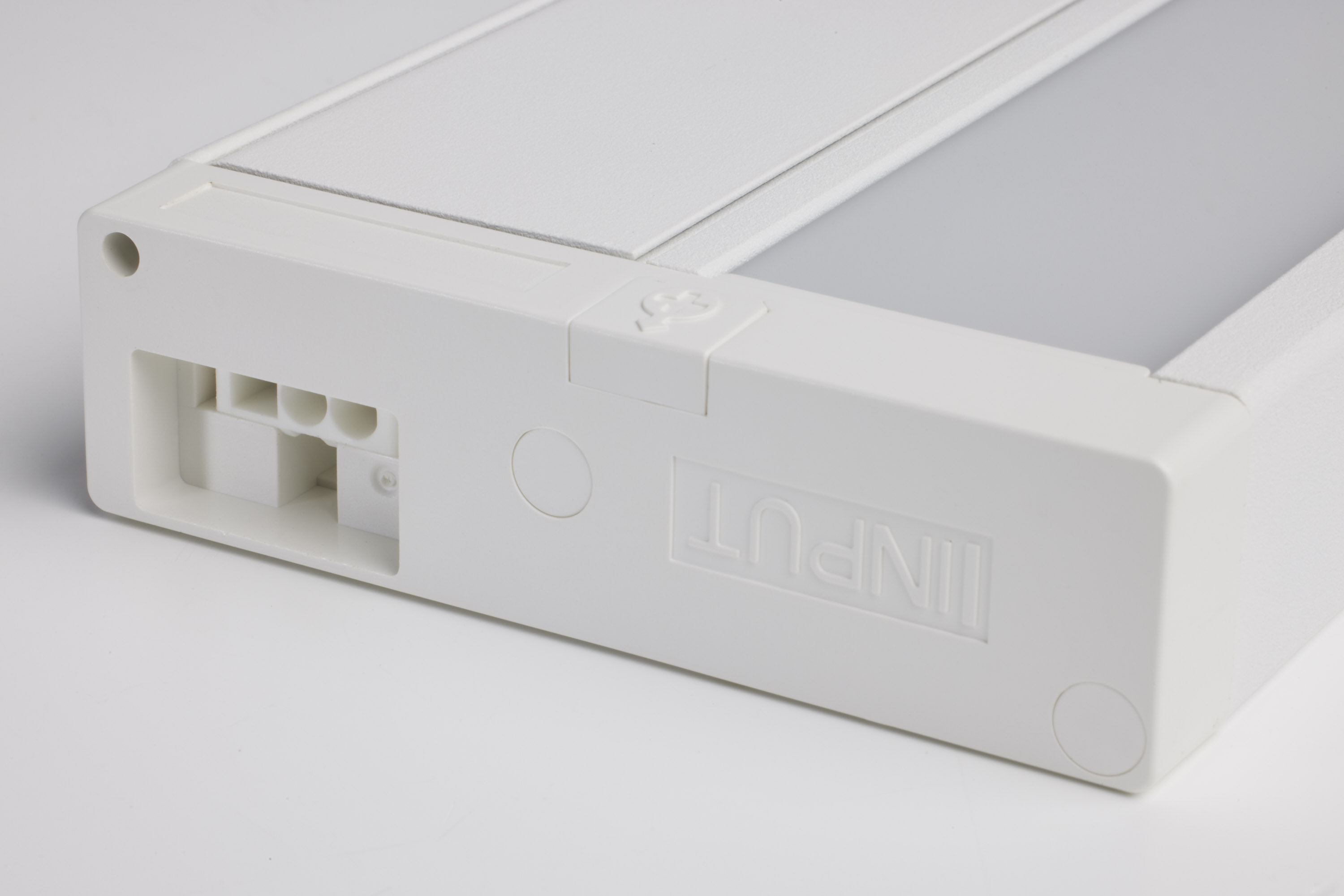 UNDER CAB LED RGB 22" - WH - 63-553