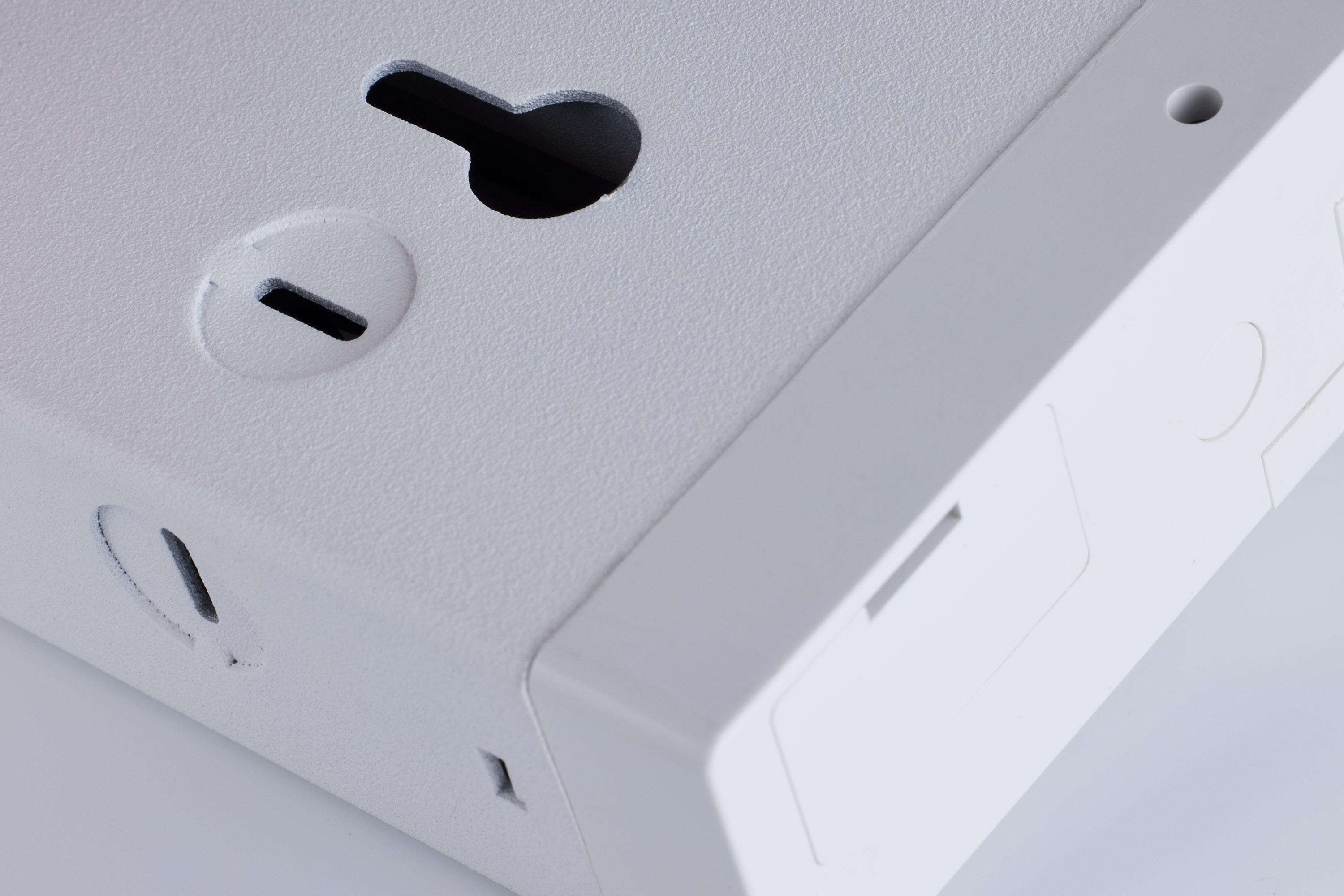 UNDER CAB LED RGB 28" - WH - 63-554