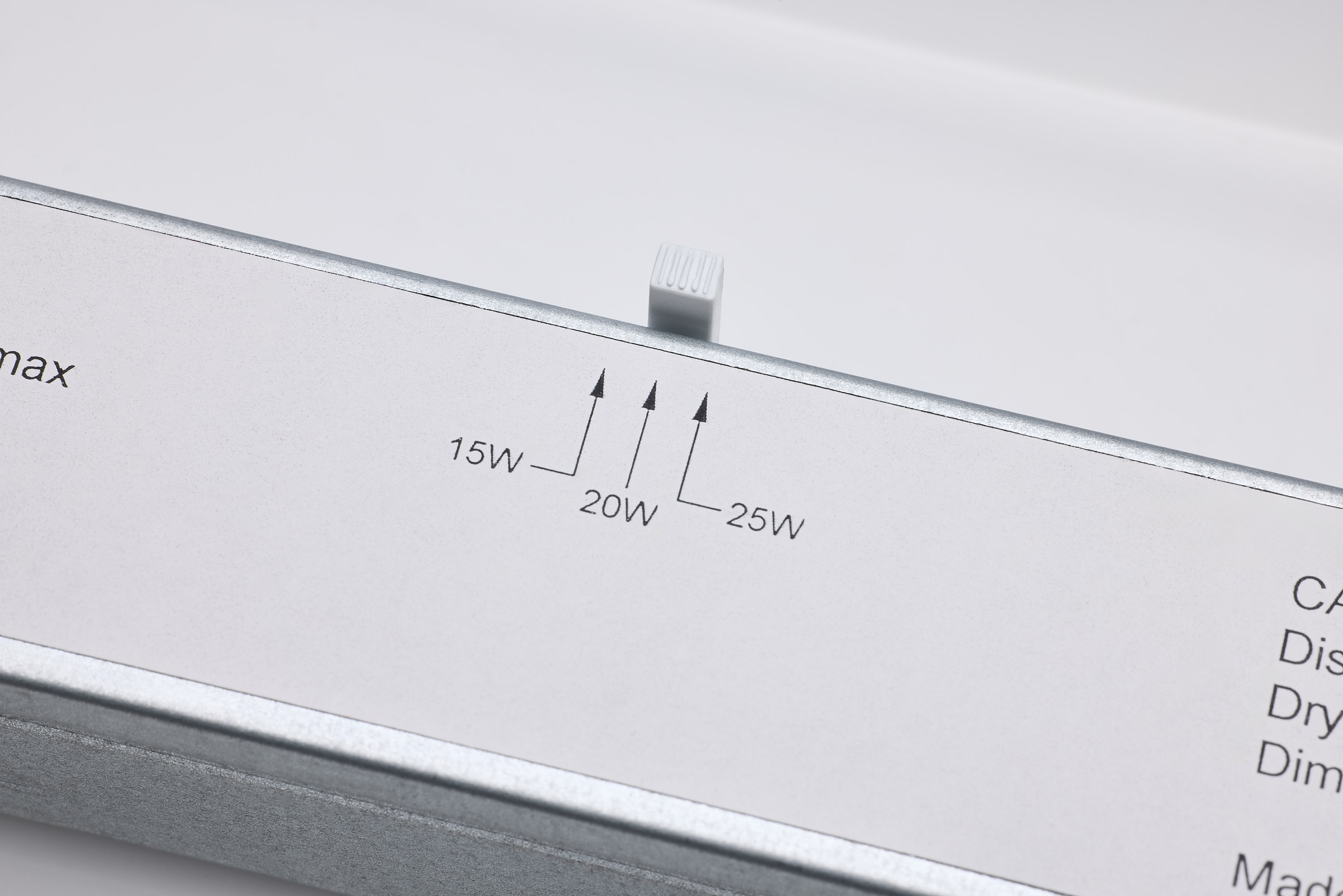 8FT 100W LED STRIP RETROFIT - 65-1032