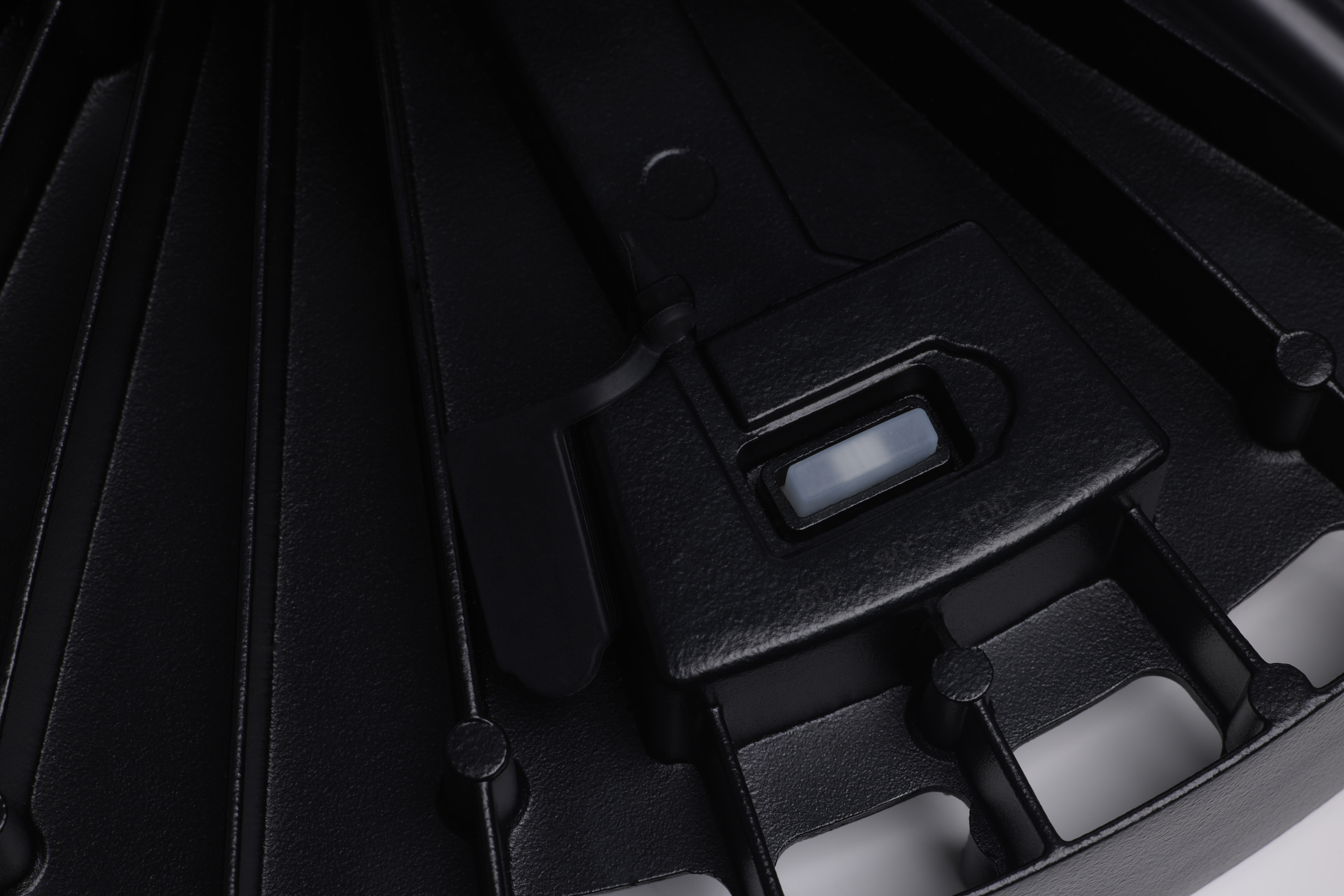 LED SELECTABLE HIGH BAY BLACK - 65-1521