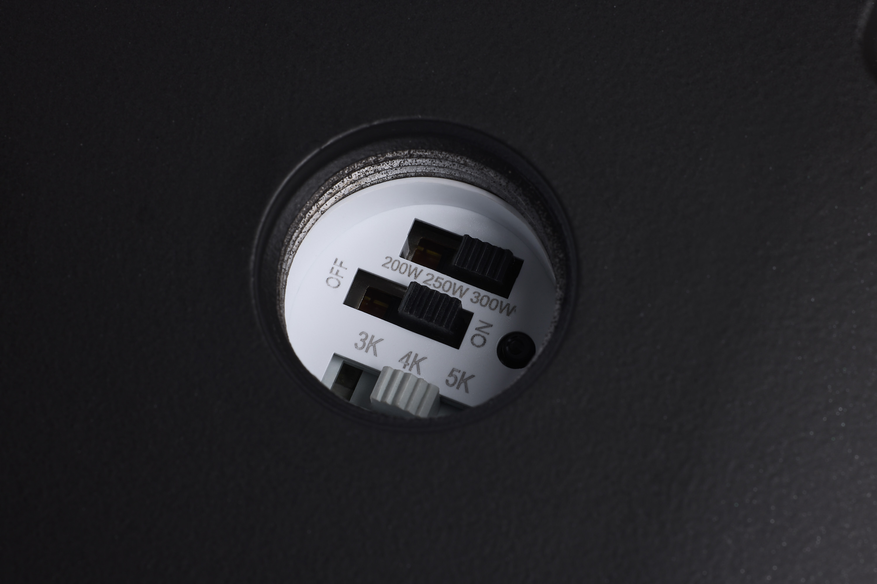 LED FLOOD LIGHT BRONZE FINISH - 65-1543