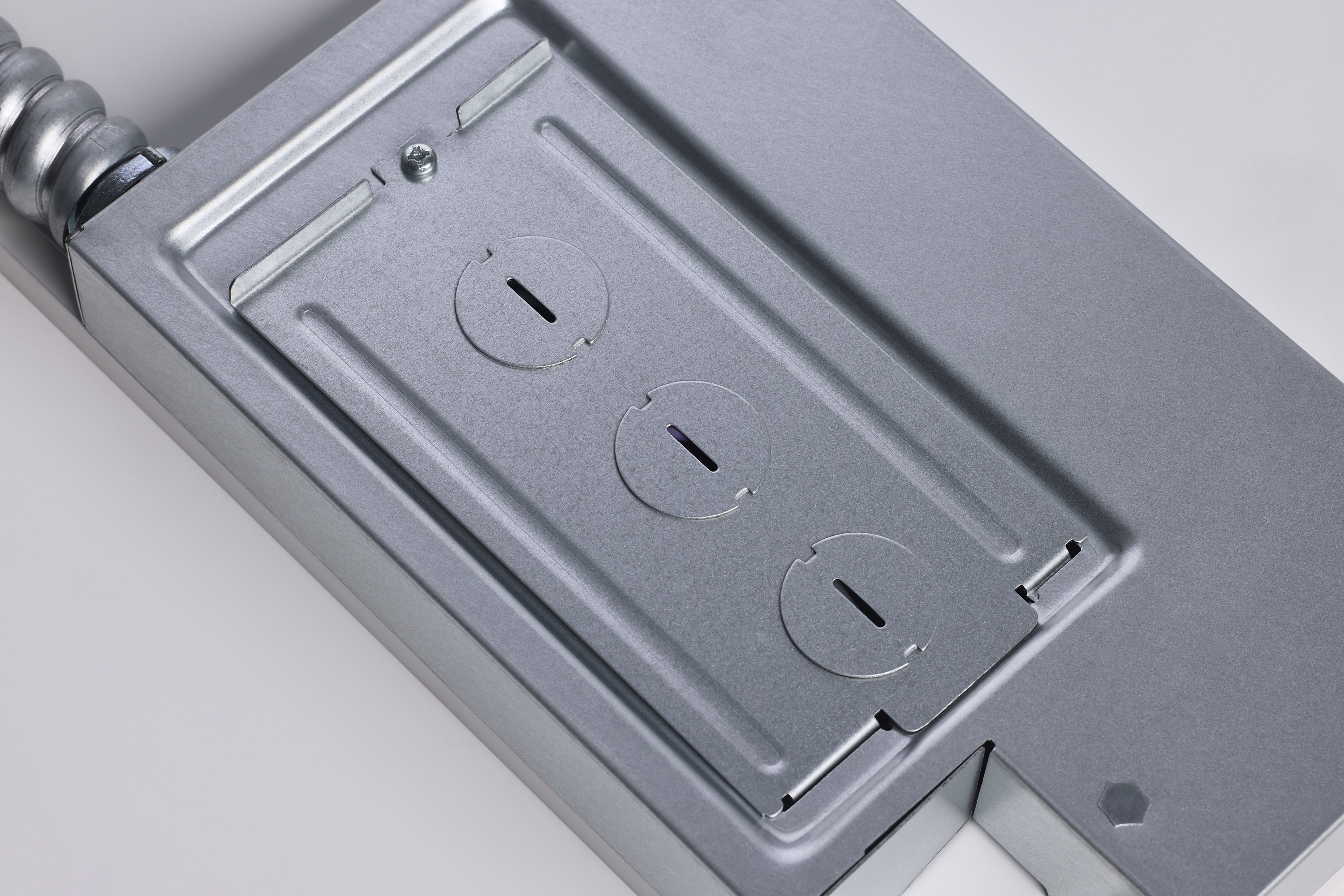 1X4 EM SINGLE BASKET TROFFER - 65-1605